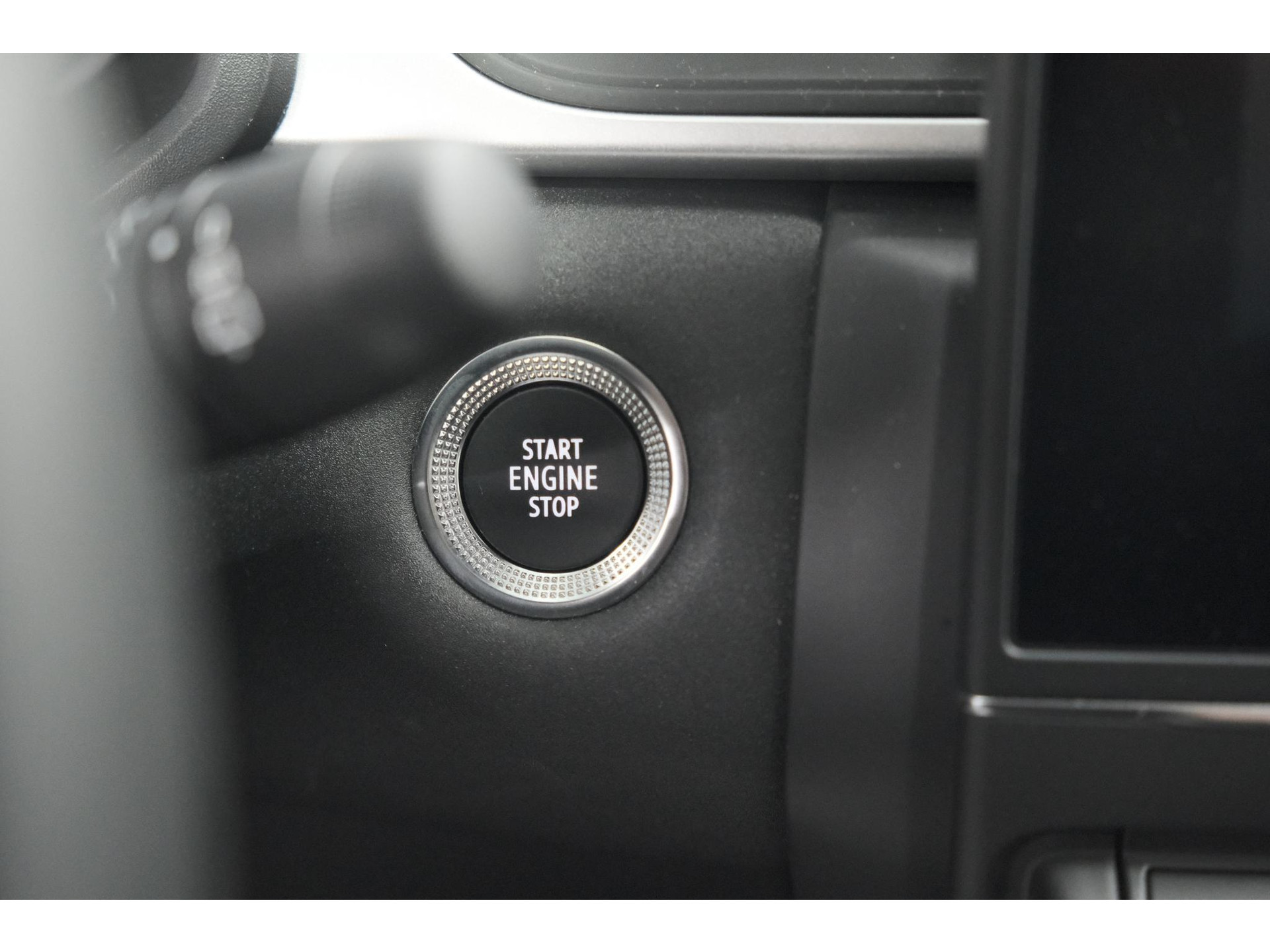 Renault Captur TCe 90 Evolution | Parkeersensoren | Navigatie | Allseason Banden | Apple Carplay