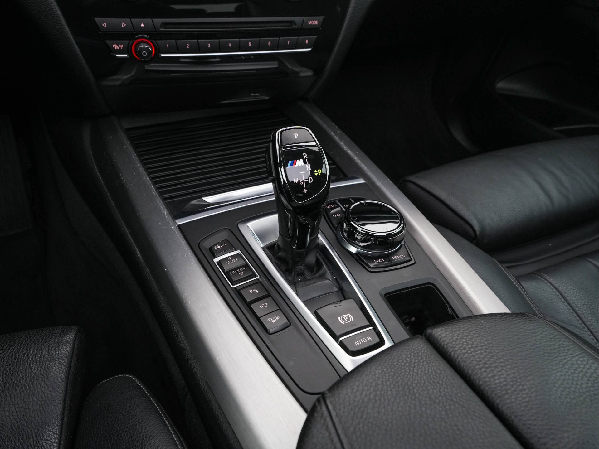 BMW X5 M50d M-Aerodinamica Aut. *PANO | HEAD-UP | LEATHER | ADAPTIVE-CRUISE | SOFT-CLOSE | BANG&OLUFSEN | TOP-VIEW | BLINDSPOT | NIGHT-VISION | MEMORY-PACK | DIGI-COCKPIT | HEATED-COMFORTSEATS | NAVI-FULLMAP |
