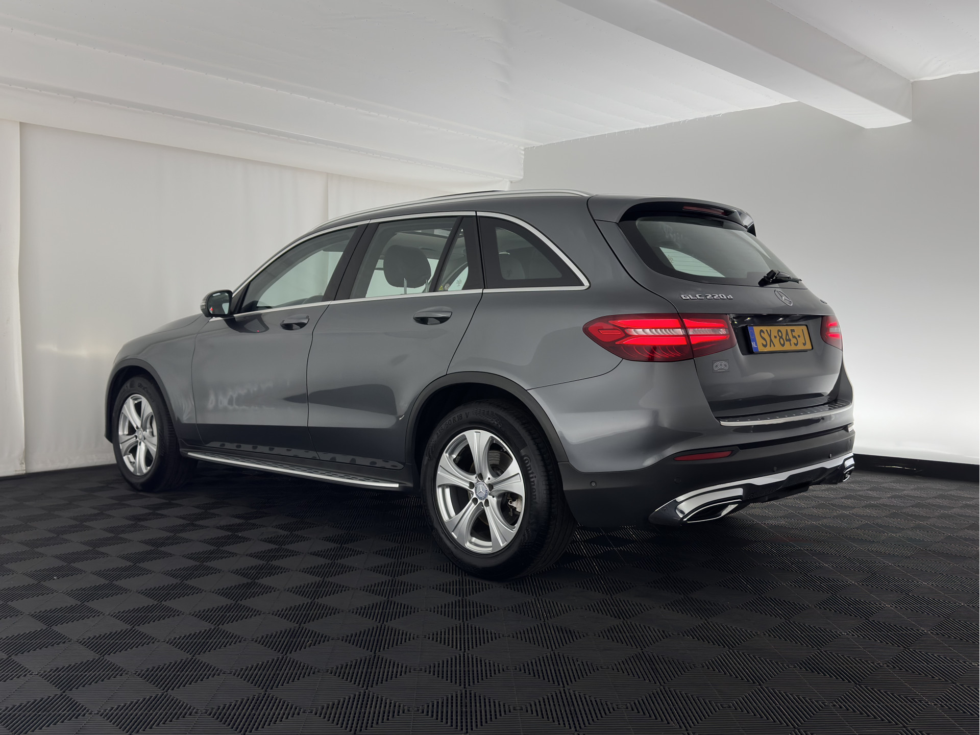 Mercedes-Benz GLC-klasse 220d 4MATIC Premium Plus (INCL-BTW) *PANO | LEATHER | FULL-LED | MEMORY-PACK | TOPVIEW | BLINDSPOT | HEATED-COMFORTSEATS | NAVI-FULLMAP | ECC | PDC | CRUISE | SHIFTPADDLES | TOWBAR | 18''ALU*