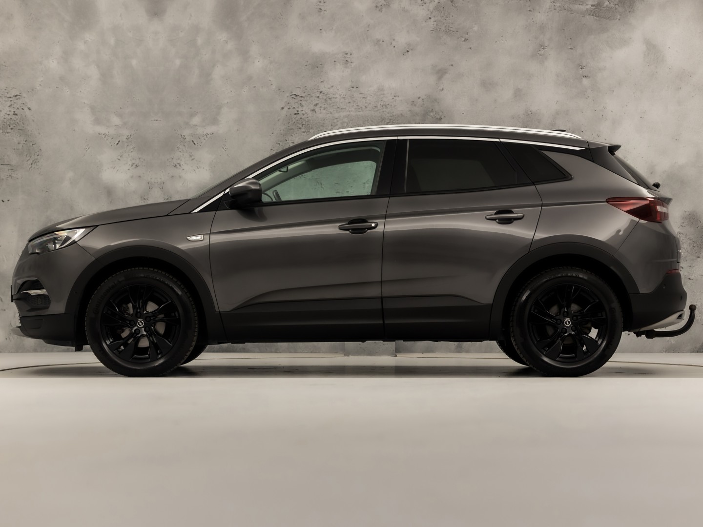 Opel Grandland X 1.2 Turbo Deluxe (MEMORY SEAT, LEDER, STOELKOELING/VERWARMING, APPLE CARPLAY, STOELVERWARMING ACHTER, GETINT GLAS, KEYLESS, TREKHAAK, ELEK ACHTERKLEP, NIEUWSTAAT)