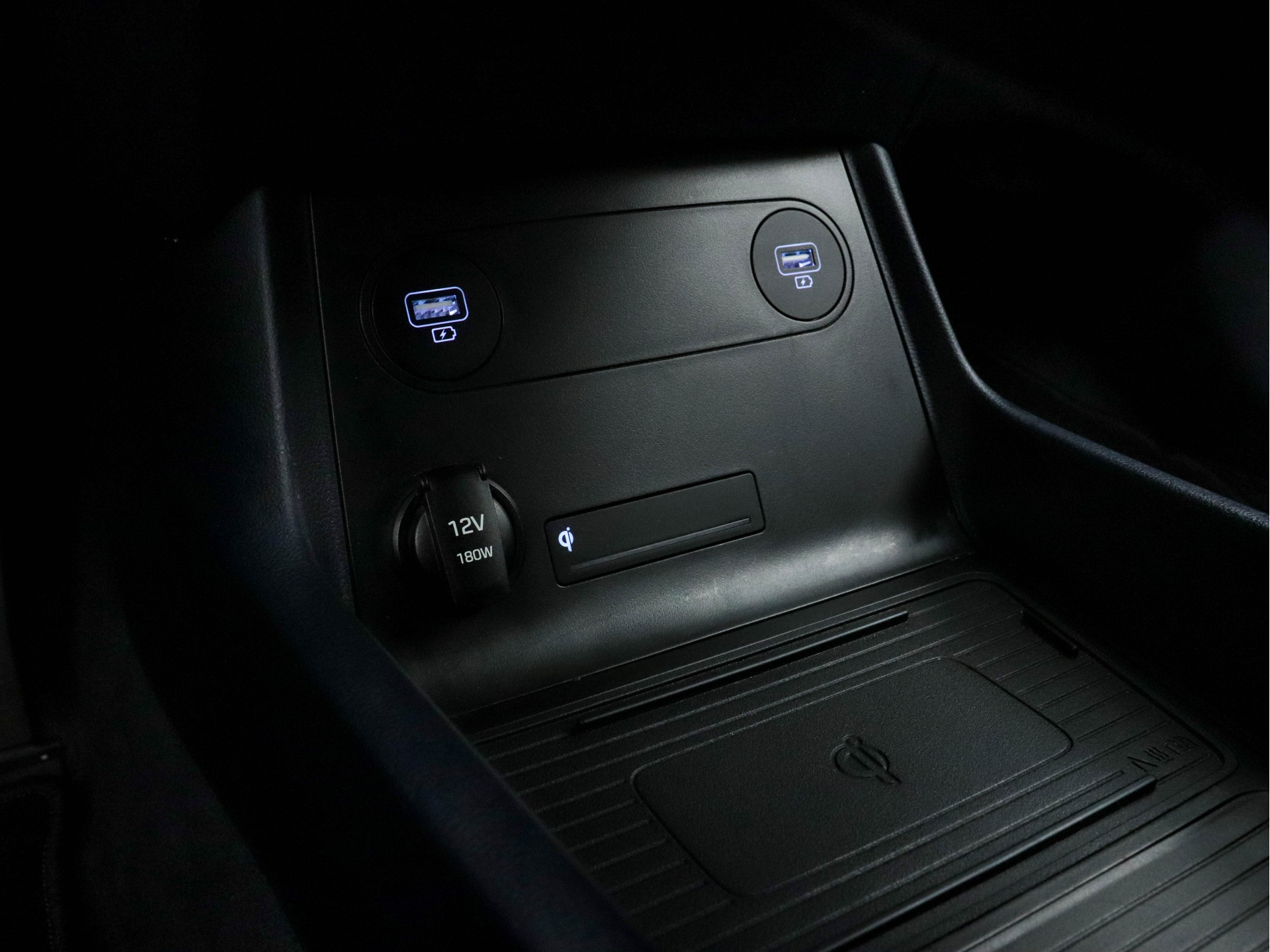 Hyundai NEXO FCEV Plus Pack [ HYDROGENIUM ] (INCL-BTW) *PANO | LEATHER | KRELL-AUDIO | NAVI-FULLMAP | ADAPTIVE-CRUISE |  FULL-LED | KEYLESS | DAB | DIGI-COCKPIT | TOPVIEW | SHIFTPADDLES | COMFORTSEATS | 19"ALU*