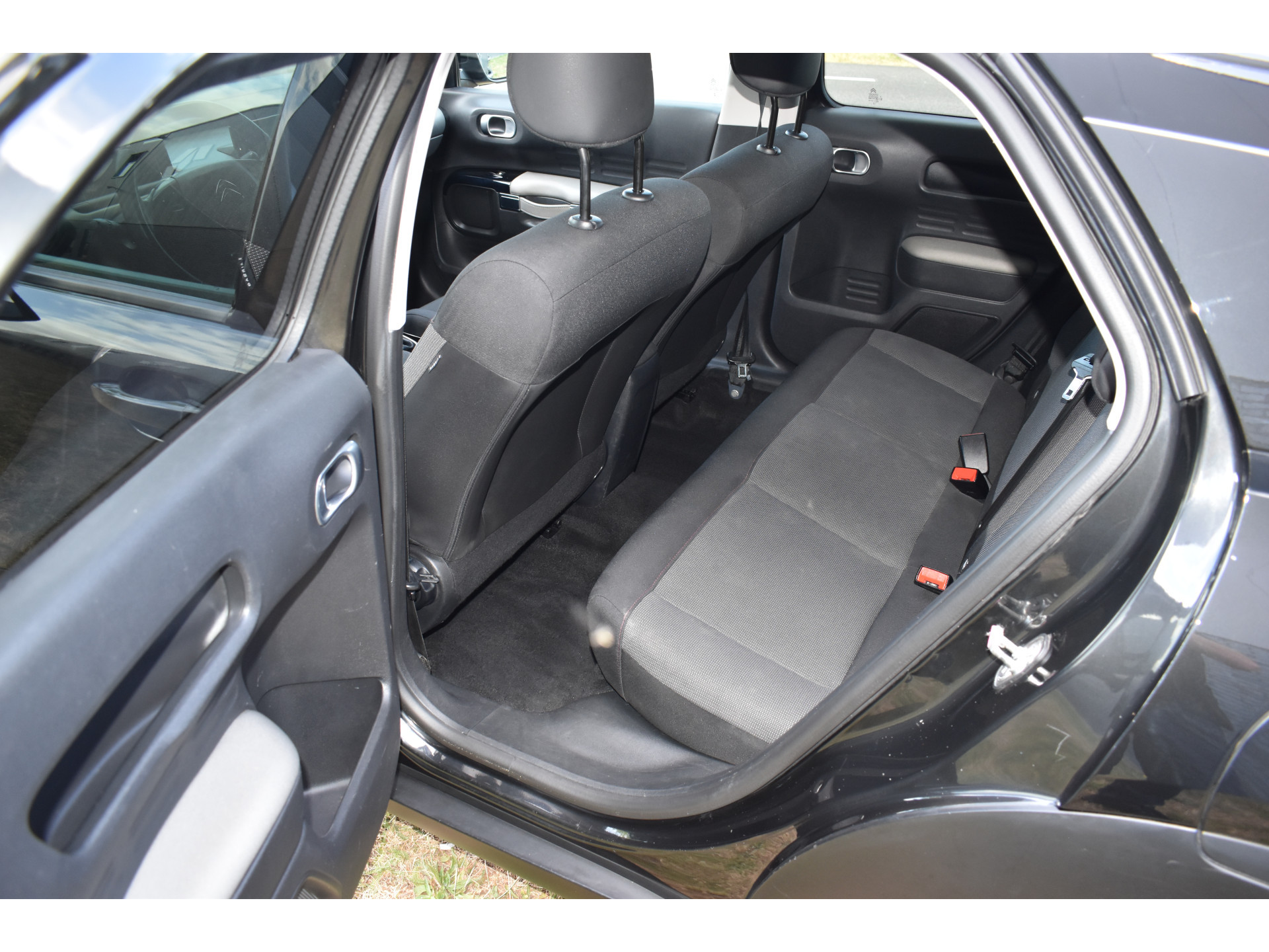 Citroën C4 Cactus 1.2 PureTech Feel Trekhaak Navi Stoelverwarming