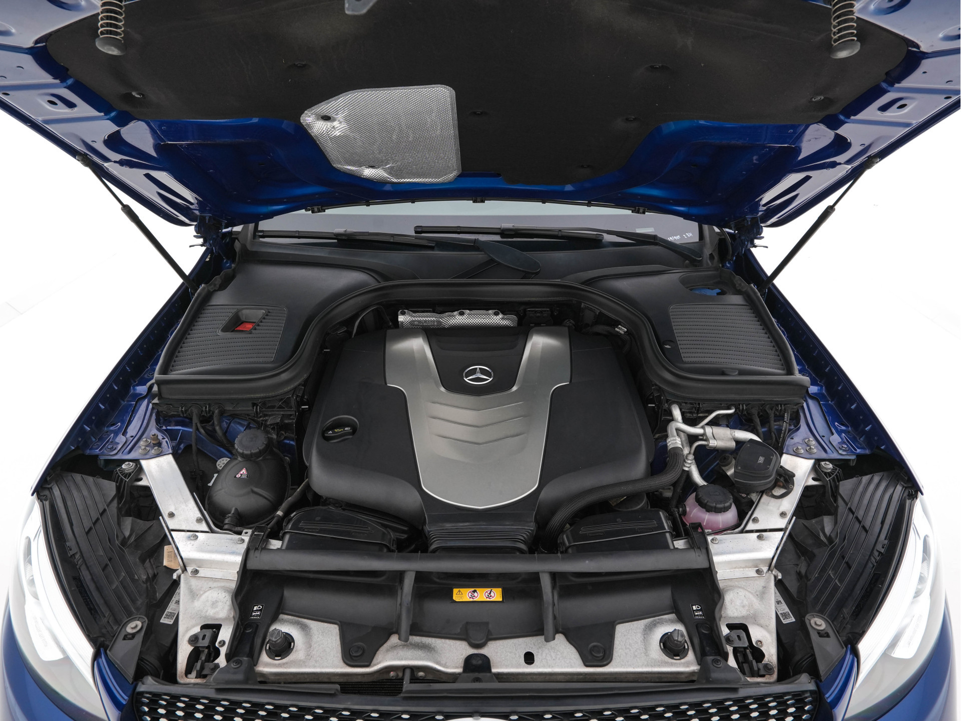 Mercedes-Benz GLC-klasse Coupé 350 d 4Matic AMG-Sportpack Premium Plus Aut. *PANO | LEATHER | FULL-LED |  NAVI-FULLMAP | ECC | CAMERA | PDC | SHIFT-PADDLES | CRUISE | AMBIENT-LIGHT | TOWBAR | HEATED-SPORTSEATS | PRIVACY-GLASS | 20"ALU*