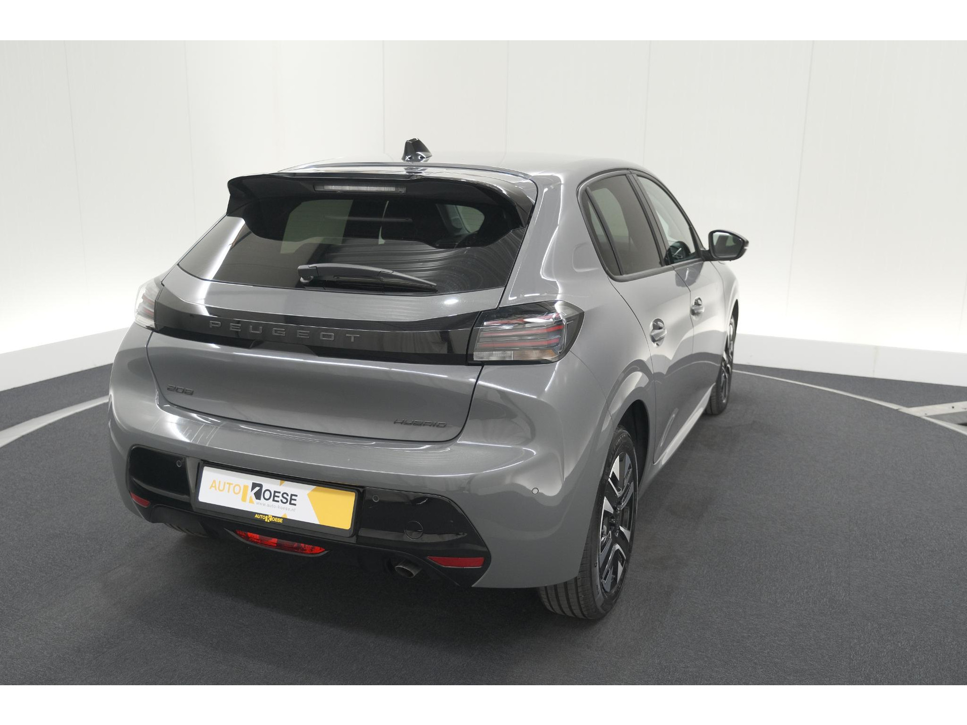 Peugeot 208 1.2 Hybrid 110 e-DCS6 Allure | Apple Carplay | Parkeersensoren Voor + Achter | Climate Control