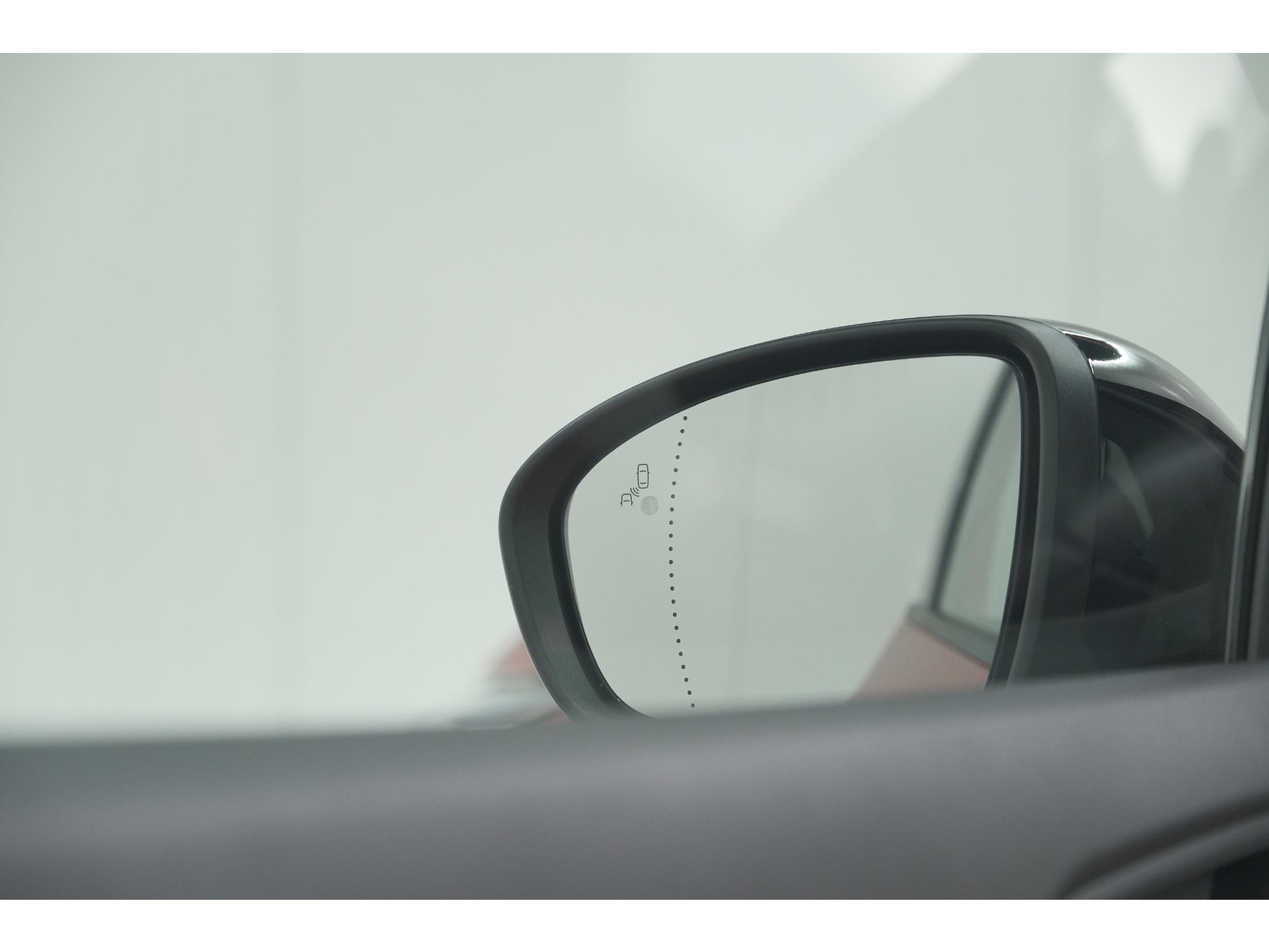 Renault Captur 1.6 E-Tech full hybrid 145 Techno | Advanced Driving | Camera | Dodehoekdetectie | Apple Carplay | 18 Inch Lichtmetalen Velgen