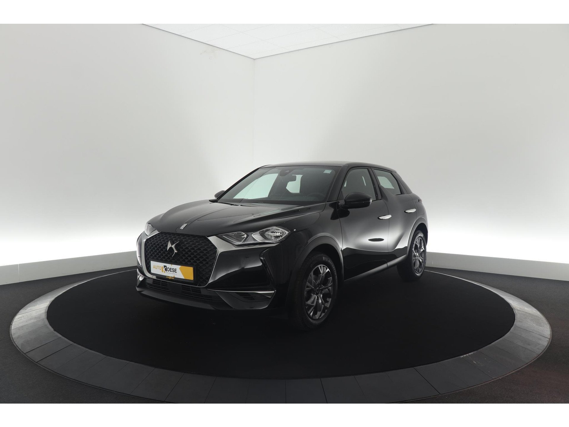 DS 3 Crossback PureTech 100 Montmartre | Parkeersensoren | Apple Carplay | Allseason Banden | Navigatie | Climate Control