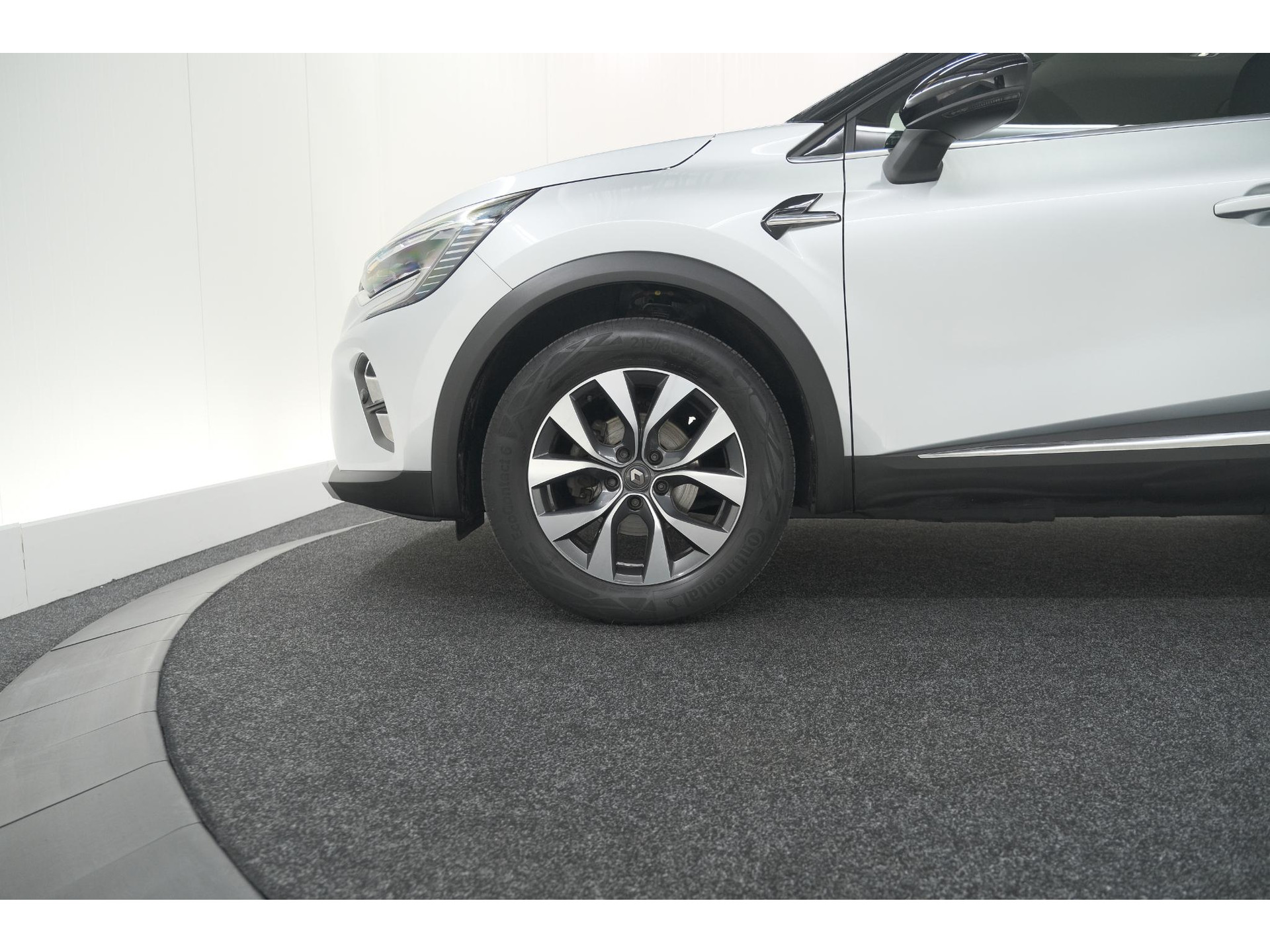 Renault Captur TCe 90 Intens | Trekhaak | Camera | Navigatie | Parkeersensoren | Apple Carplay