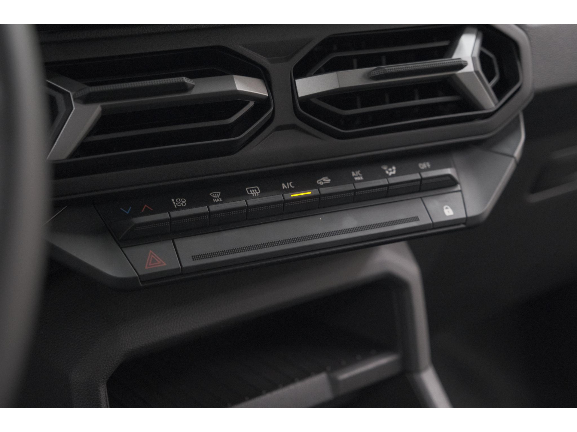 Dacia Duster Mild Hybrid 130 Expression | Camera | Stoelverwarming | Apple Carplay | Navigatie