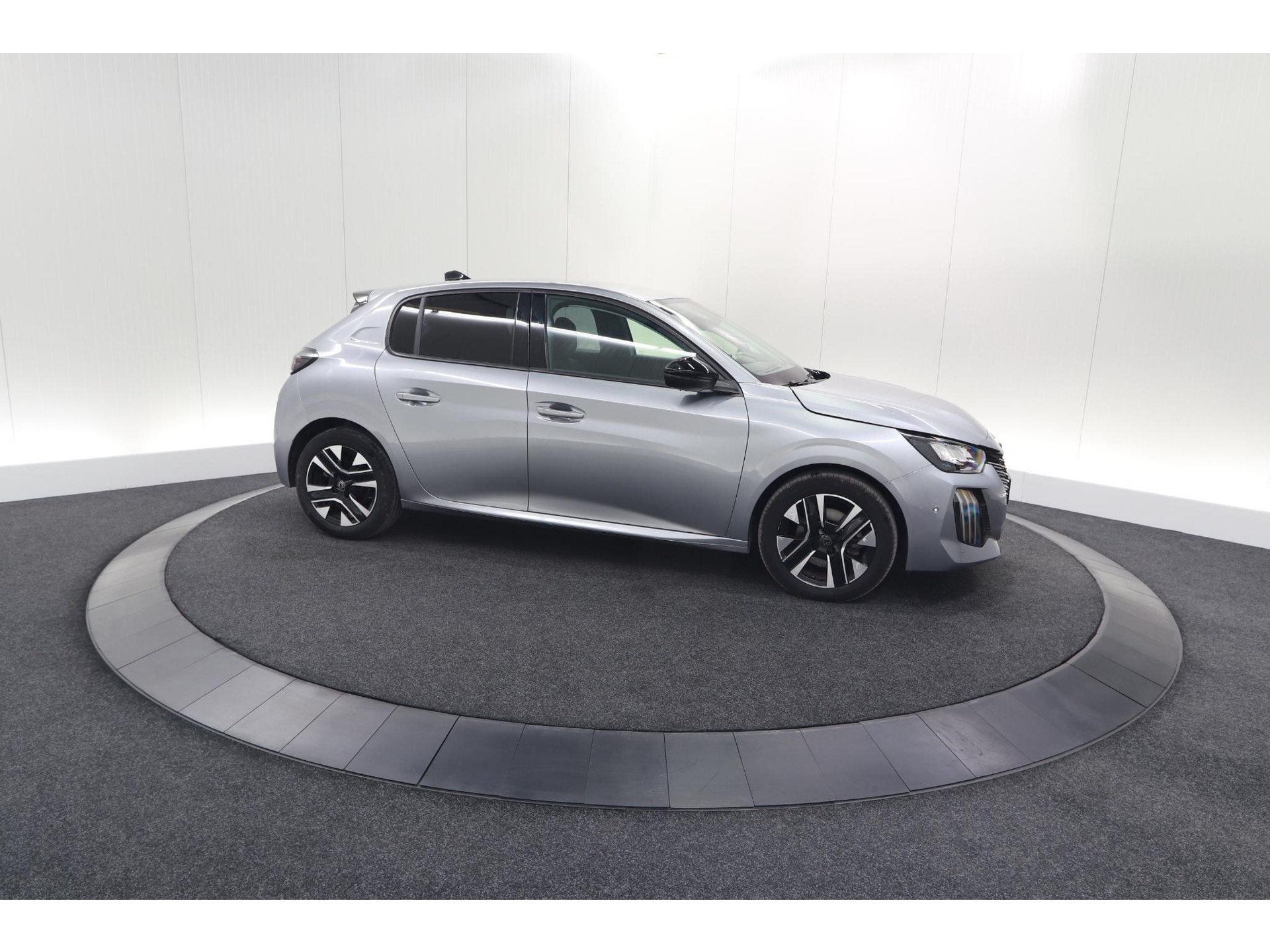 Peugeot 208 PureTech 100 Allure | 360 Camera | Dodehoekdetectie | Apple Carplay