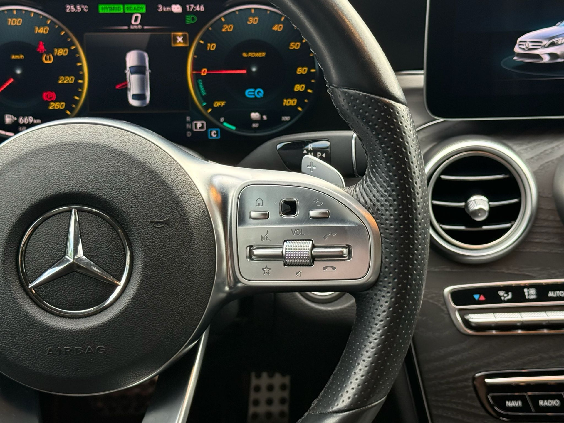 Mercedes-Benz C-klasse 300 e Advantage Pack | 3/6/12MND GARANTIE | AUTOMAAT | CRUISE | LED | LEDER | 360 CAMERA | SFEER | CARPLAY | NAVI |