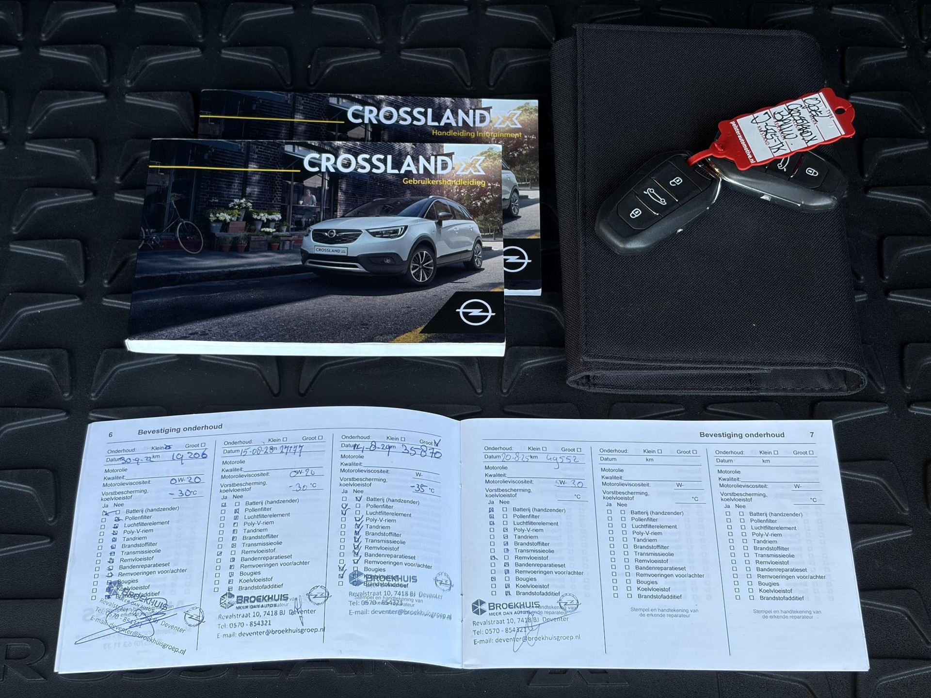 Opel Crossland X 1.2 Turbo Innovation ✓1e Eigenaar✓Dealer Onderhouden✓360° Camera✓Carplay✓Navi✓6 Bak✓110pk✓Keylss✓Halfleder✓Pdc V+A✓Lm velgen✓N.A.P✓Rijstrooksensor✓Dodehoeksensor✓Apk tot 09-2028