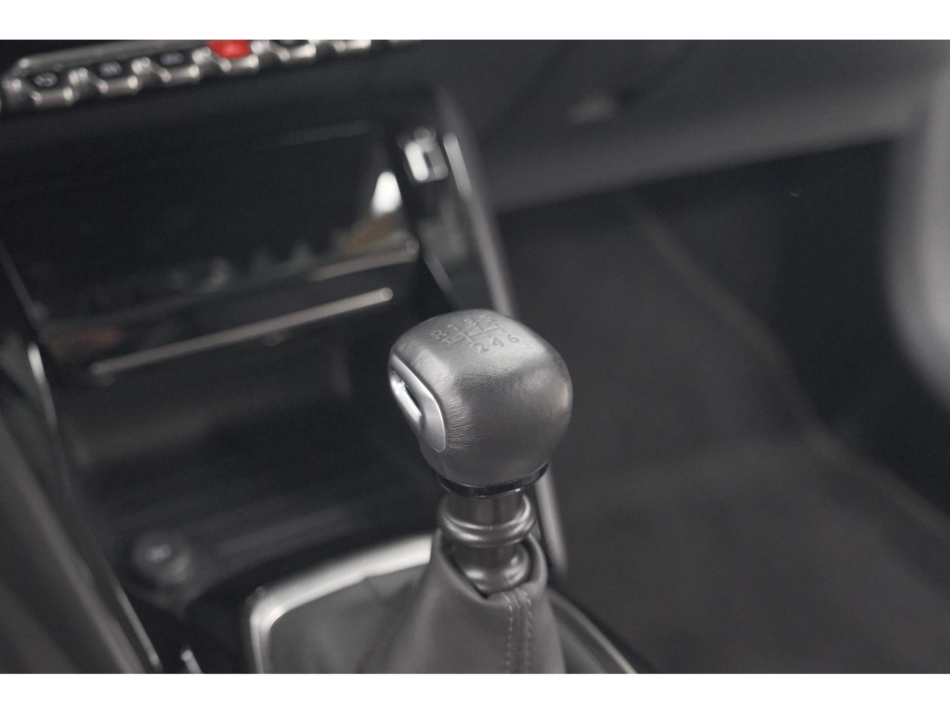 Peugeot 208 PureTech 100 Allure | Adaptieve Cruise Control | Camera | Apple Carplay