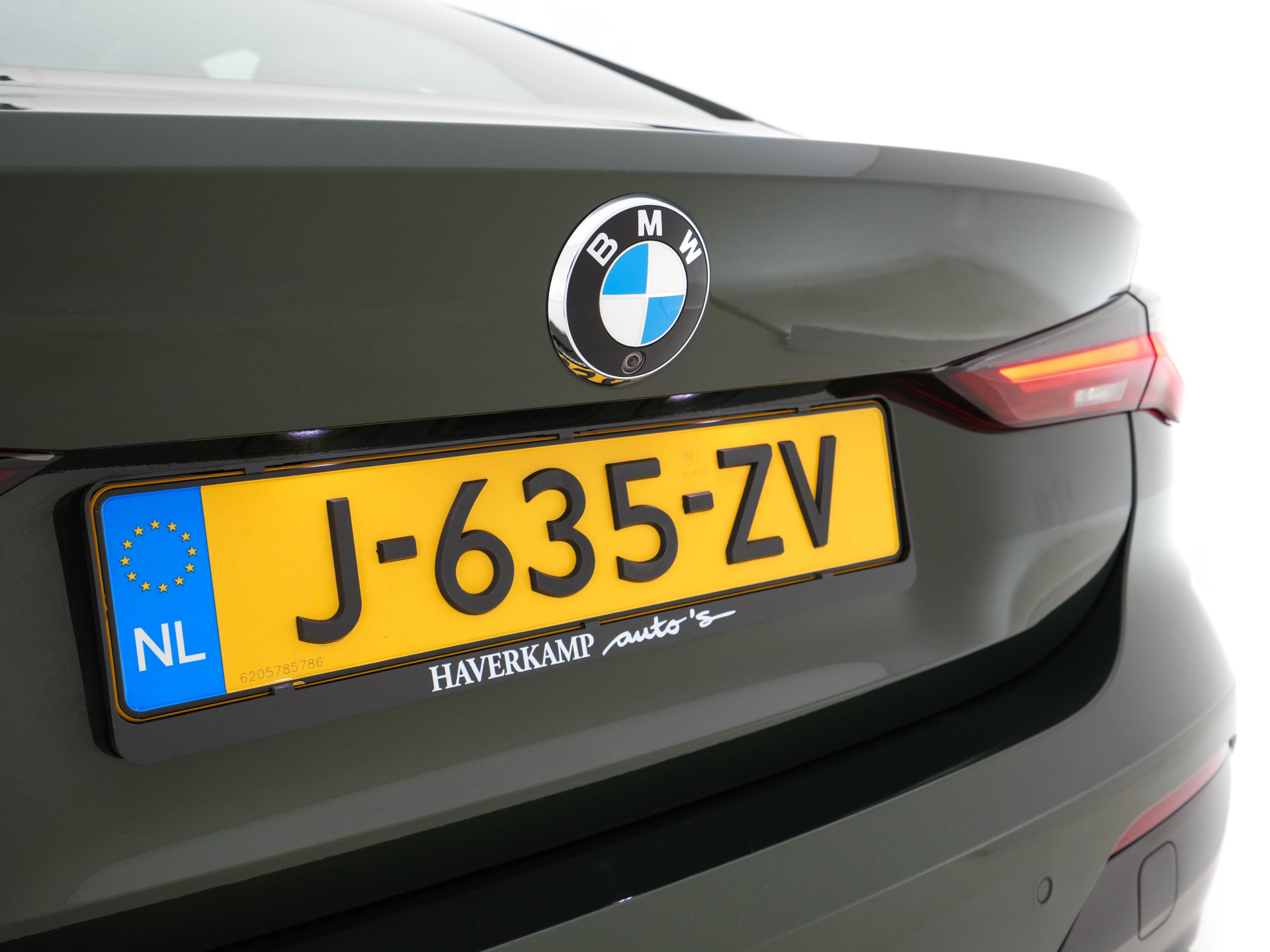 BMW 4-serie Coupé 420i ( new-modell ) M-Sport-Pack High Executive (INCL-BTW) Aut.*PANO | LASER-LED | LEATHER | DIGI-COCKPIT | CAMERA | HIFI-SOUND | HEATED-SPORTSEATS | NAVI-FULLMAP | AMBIENT-LIGHT | ECC | CARPLAY | PDC | CRUISE | 19''ALU *