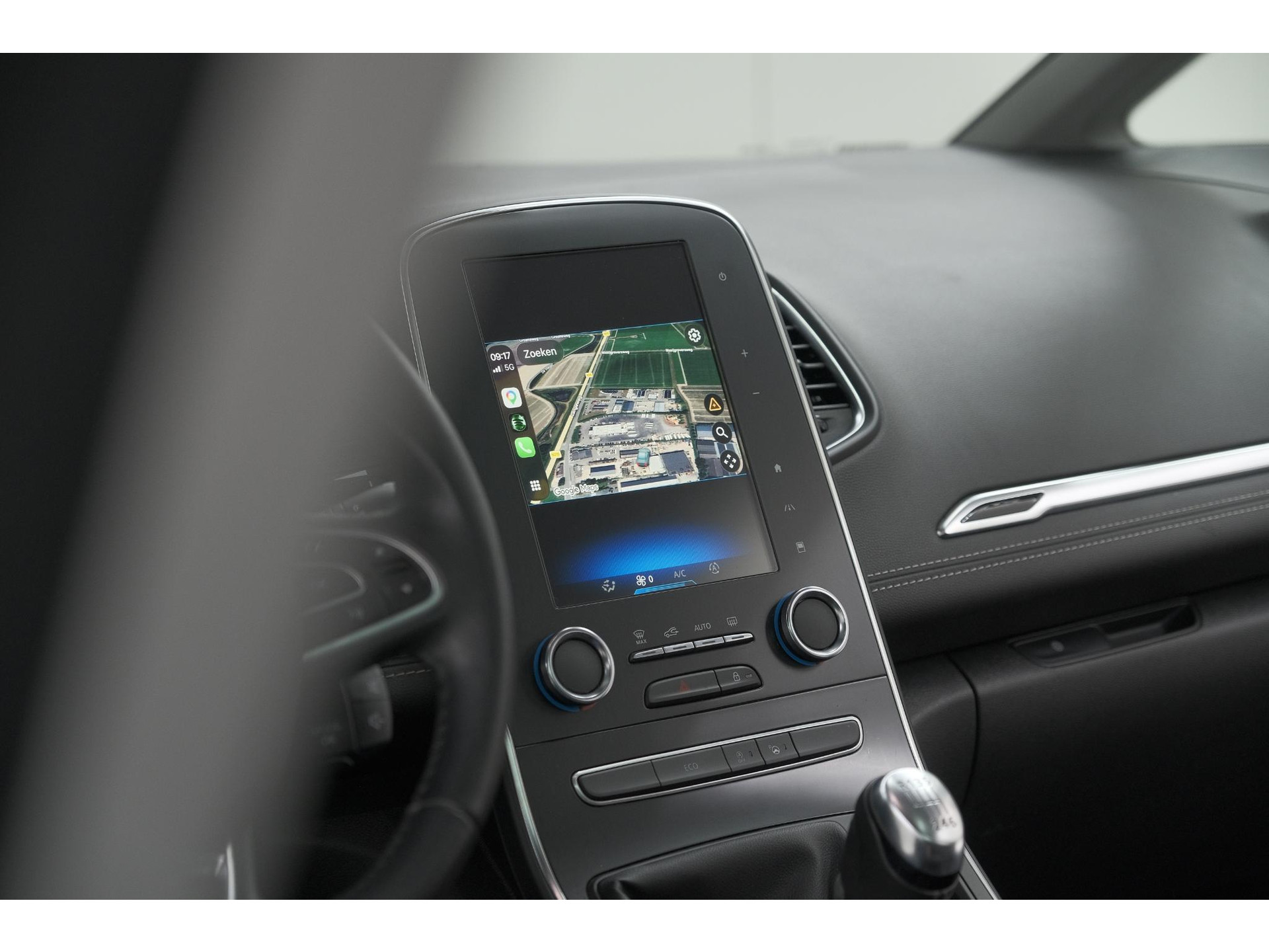 Renault Scénic TCe 130 Intens | Trekhaak | Panoramadak | Camera | Apple Carplay | Dodehoekdetectie