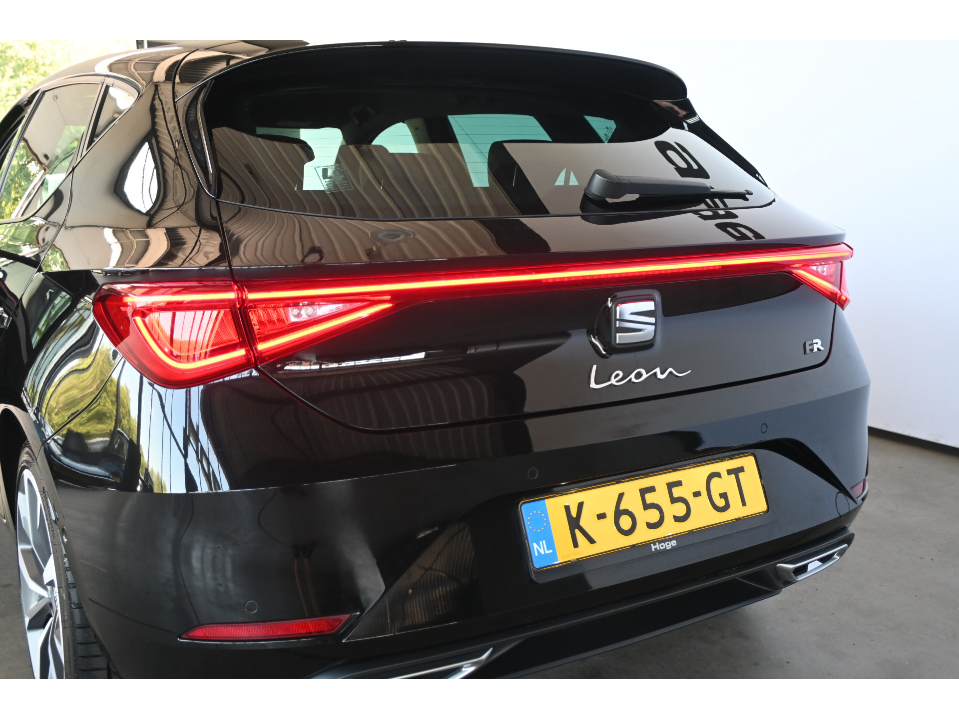 SEAT Leon 1.5 TSI FR Launch Edition Clima Navigatie Carplay Virtual LED Rijklaarprijs! Inruil Mogelijk!