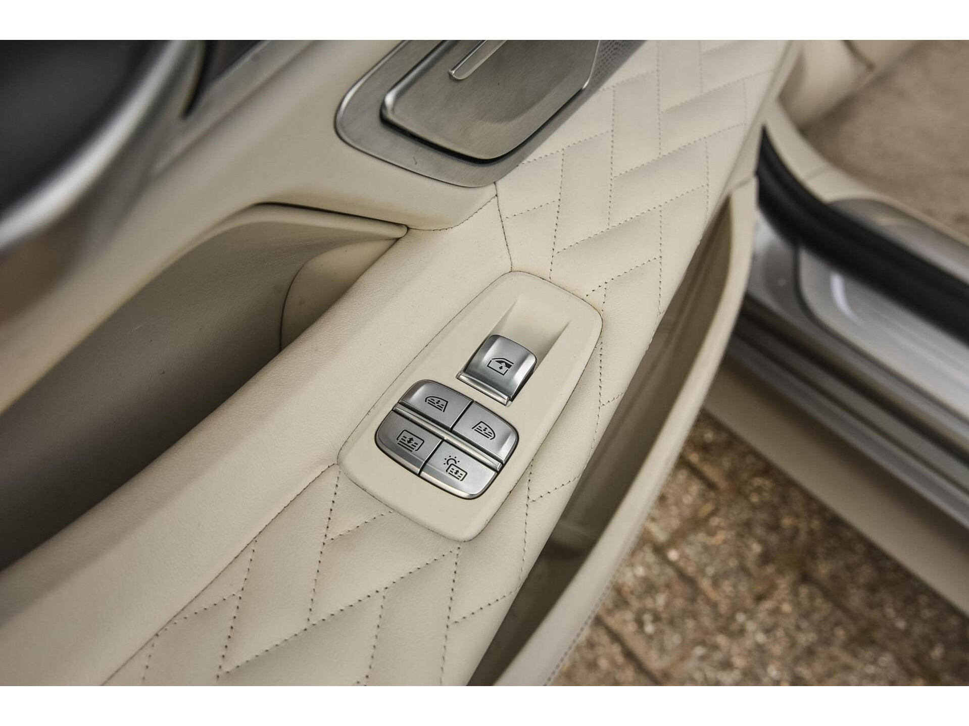 BMW 745Le High Executive | M Sport | Massage | Lounge
