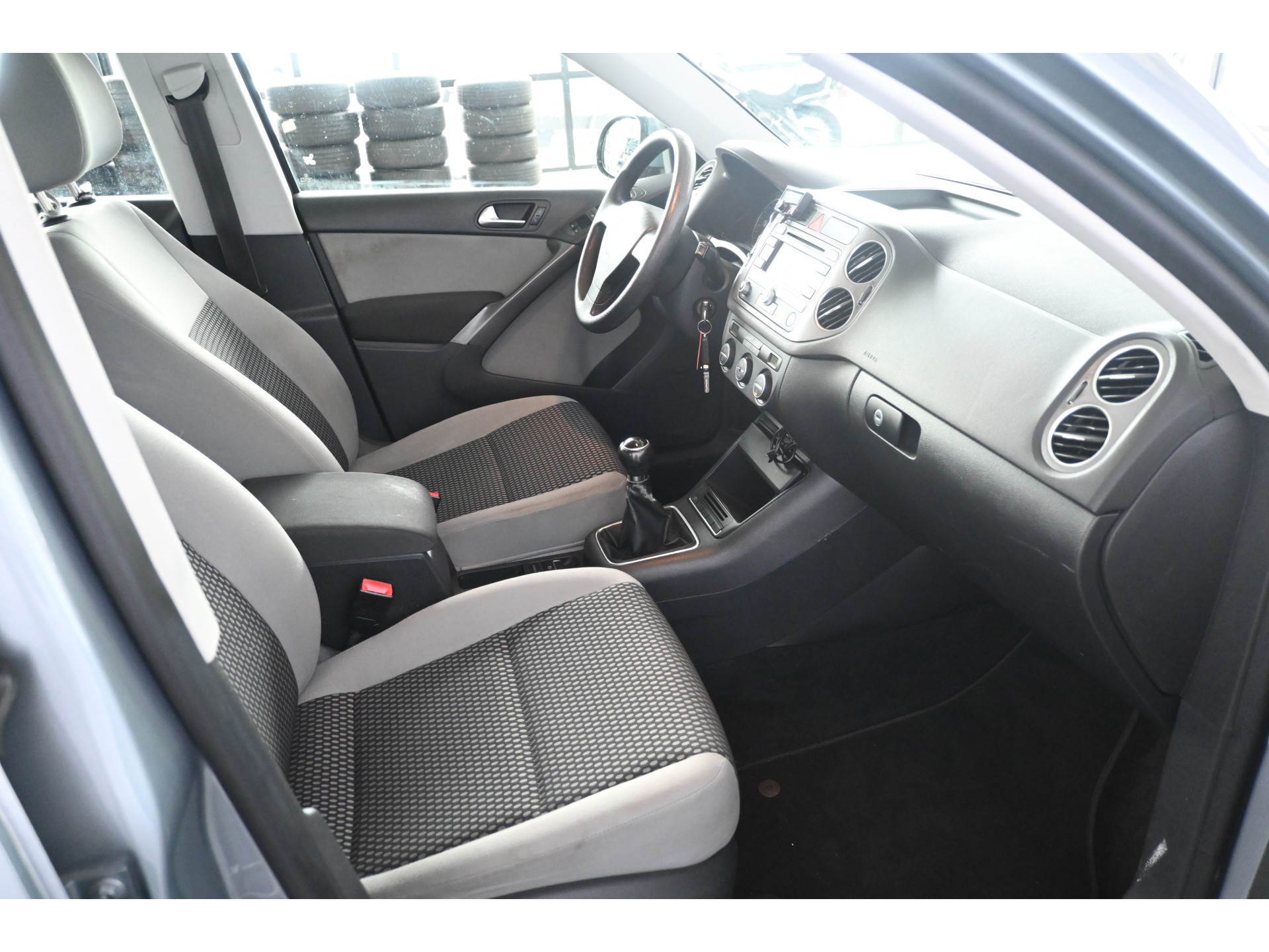 Volkswagen Tiguan 1.4 TSI Comfort&Design Ecc Airco Cruise Control Trekhaak Rijklaarprijs Inruil Mogelijk!