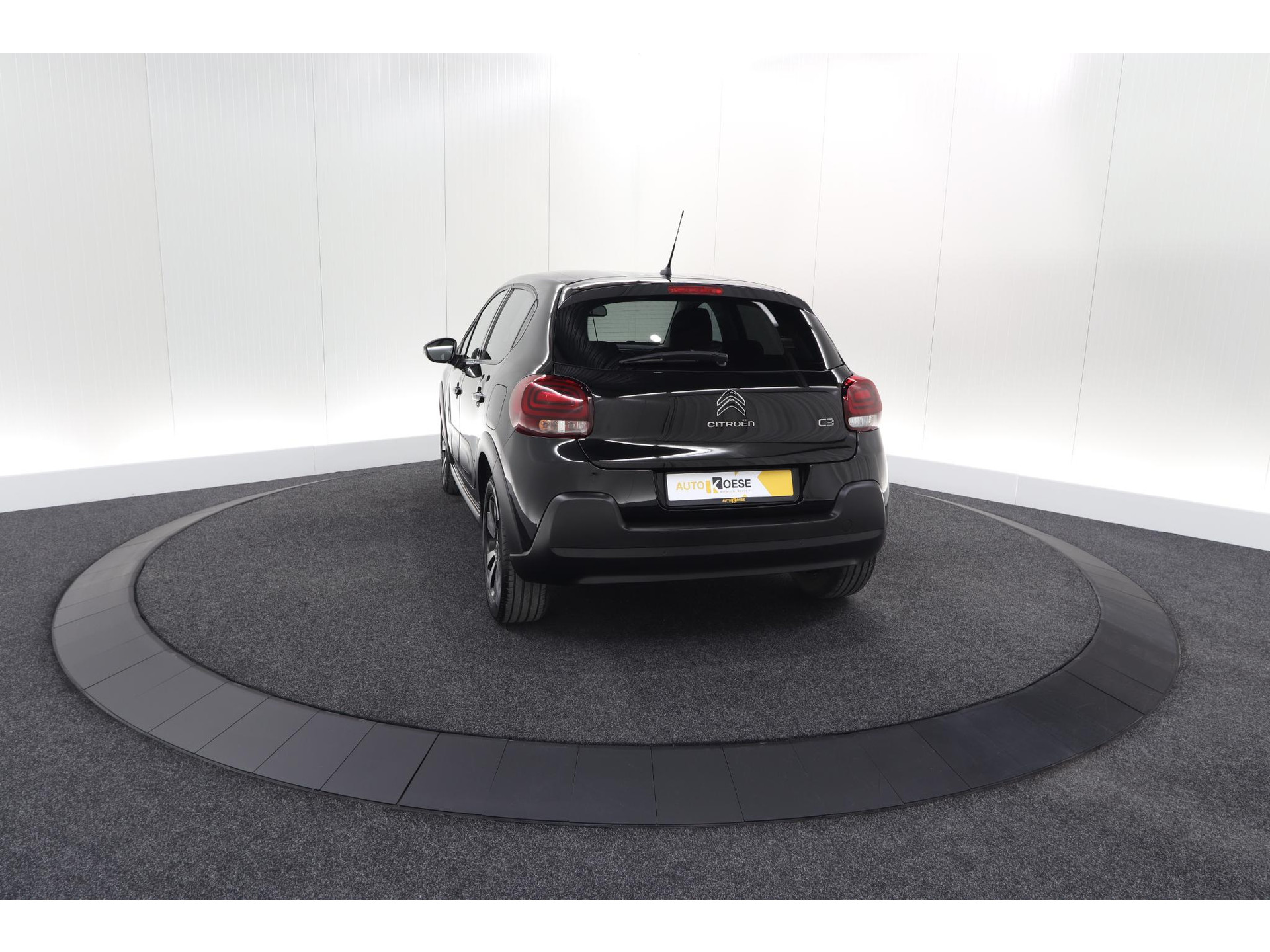 Citroen C3 PureTech 110 EAT6 Max | Apple Carplay | Parkeersensoren | Climate Control | 16 Inch Lichtmetalen Velgen
