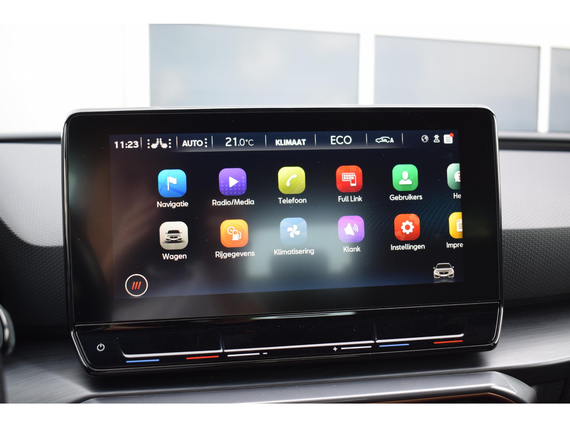 CUPRA Leon Sportstourer 1.4 e-Hybrid VZ Business | 245 PK | Half Leer | Apple CarPlay | Stuurverwarming