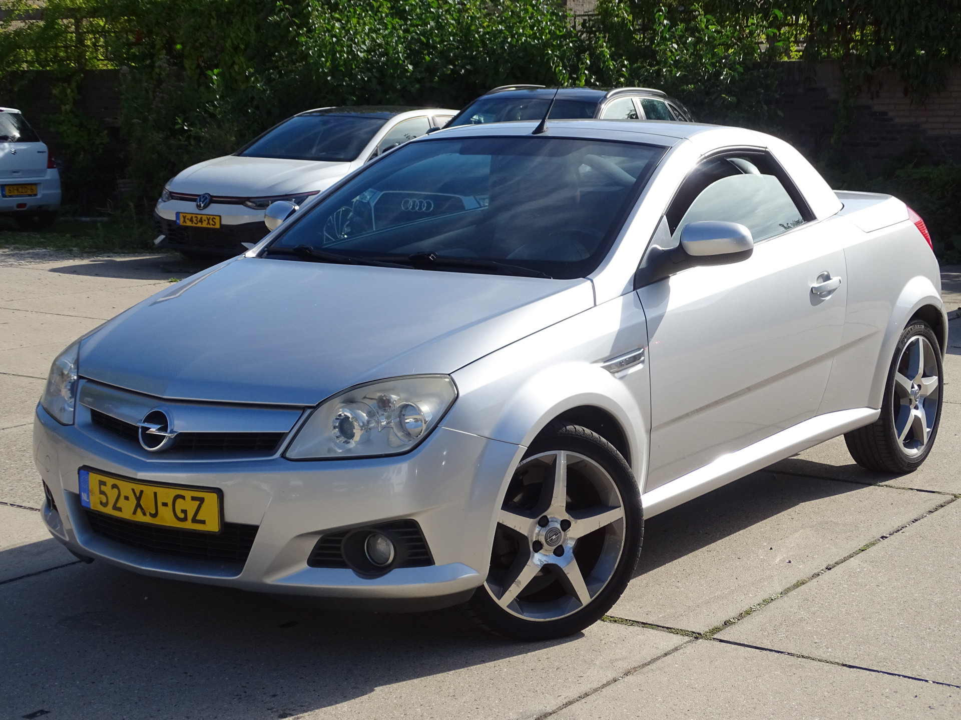Opel Tigra TwinTop hardtop cabriolet 1.4-16V Temptation