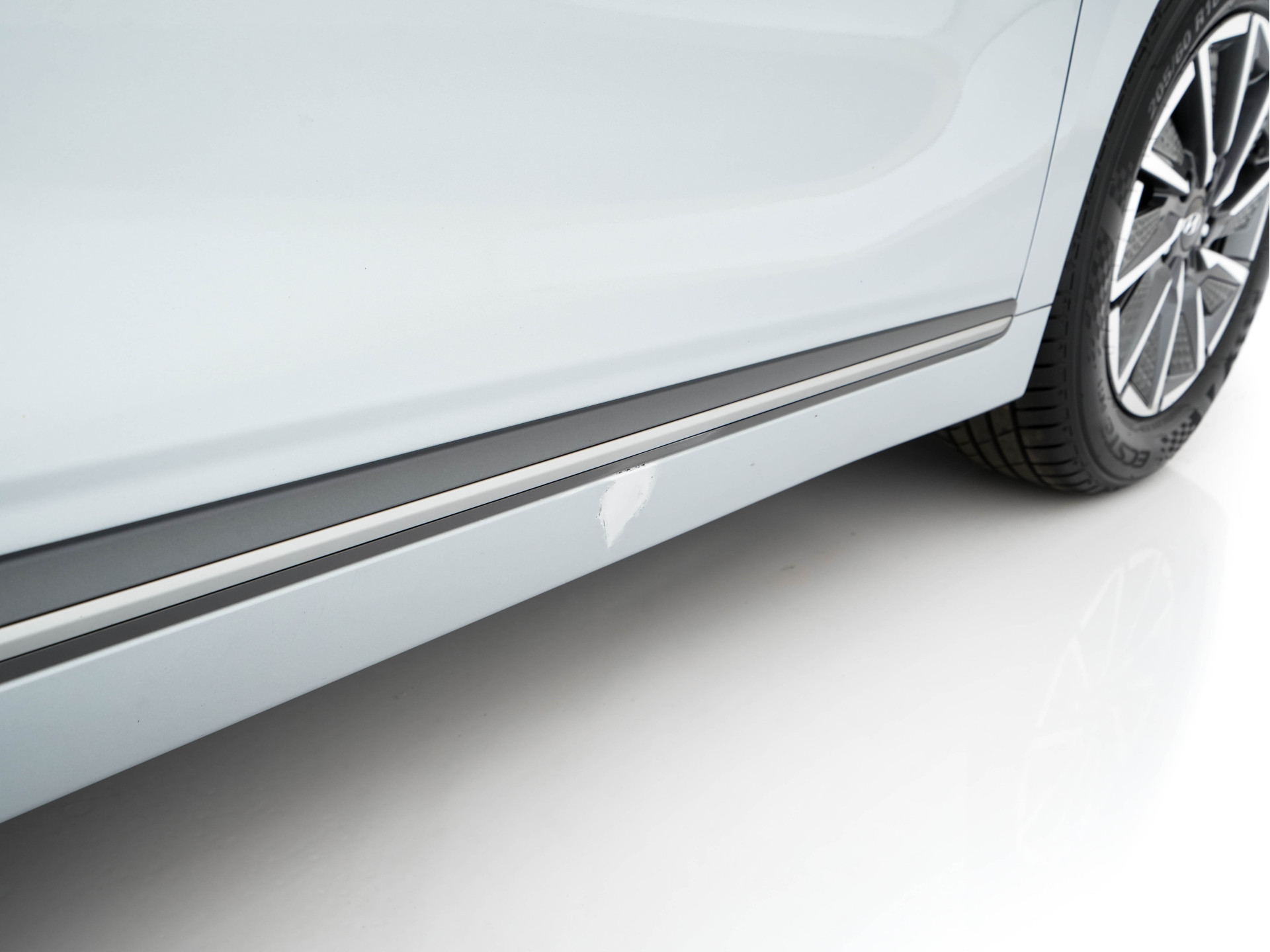 Hyundai IONIQ Premium EV 38 kWh {SOH-100%} Aut *HEATPUMP | LEATHER | FULL-LED | ADAPTIVE-CRUISE | KEYLESS | NAVI-FULLMAP | DAB | CAMERA | MEMORY-PACK | DIGI-COCKPIT | HEATED/VENTILATED-SEATS | CCS- FASTLOADER | PRIVACY-GLASS |