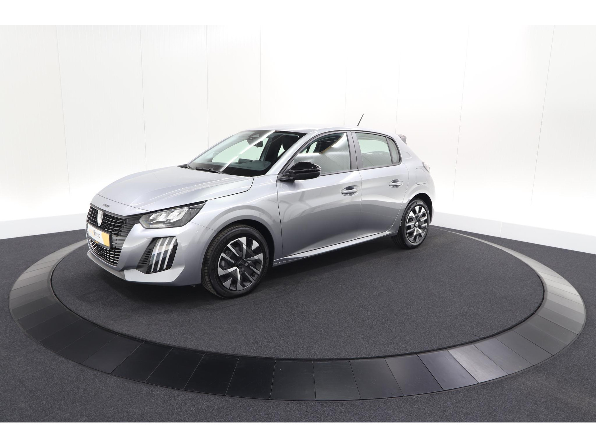 Peugeot 208 1.2 Hybrid 110 e-DCS6 Style | Direct Leverbaar | Apple Carplay | Parkeersensoren