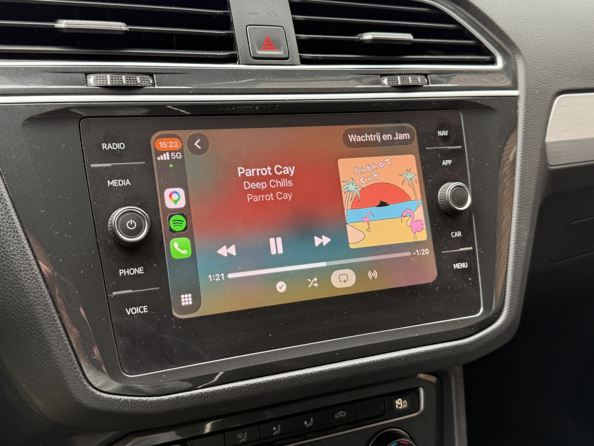 Volkswagen Tiguan 1.5 TSI ACT Comfortline | Apple Carplay | ACC | Trekaak | Draadloze lader