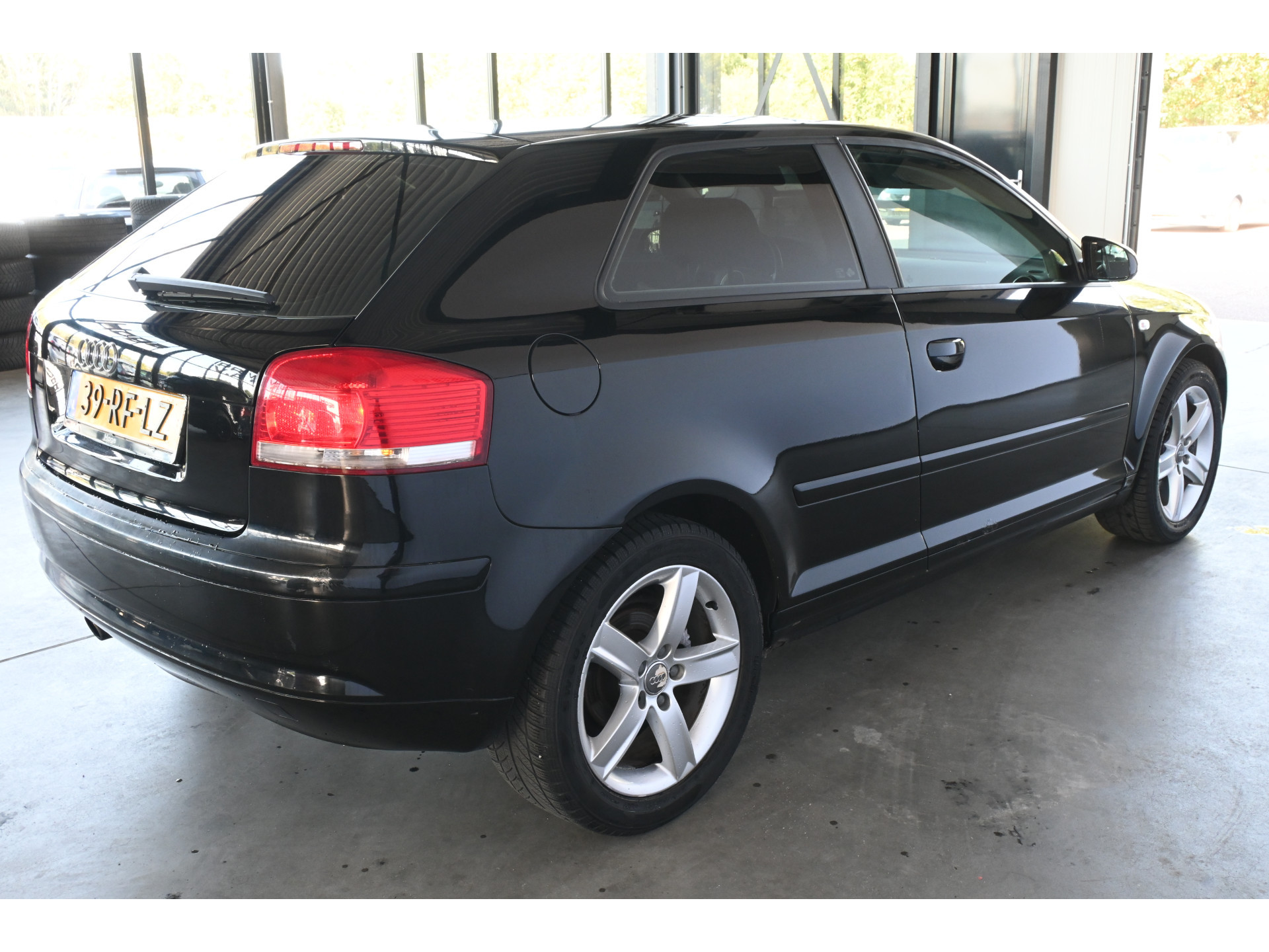 Audi A3 1.6 Attraction Clima Cruise Control Lichtmetaal All in Prijs! Inruil Mogelijk!