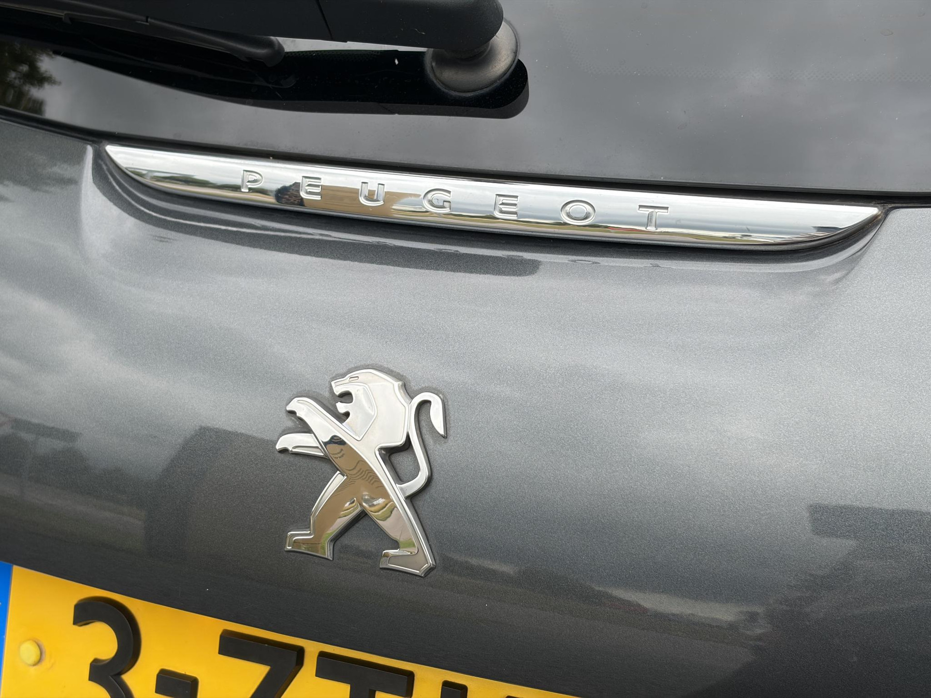 Peugeot 208 1.2 PureTech Style Pack 1e Eigenaar l Navi l Clima l Cruise l 5 Deurs l Lm velgen l Pdc l N.A.P l Apk tot 04-2027