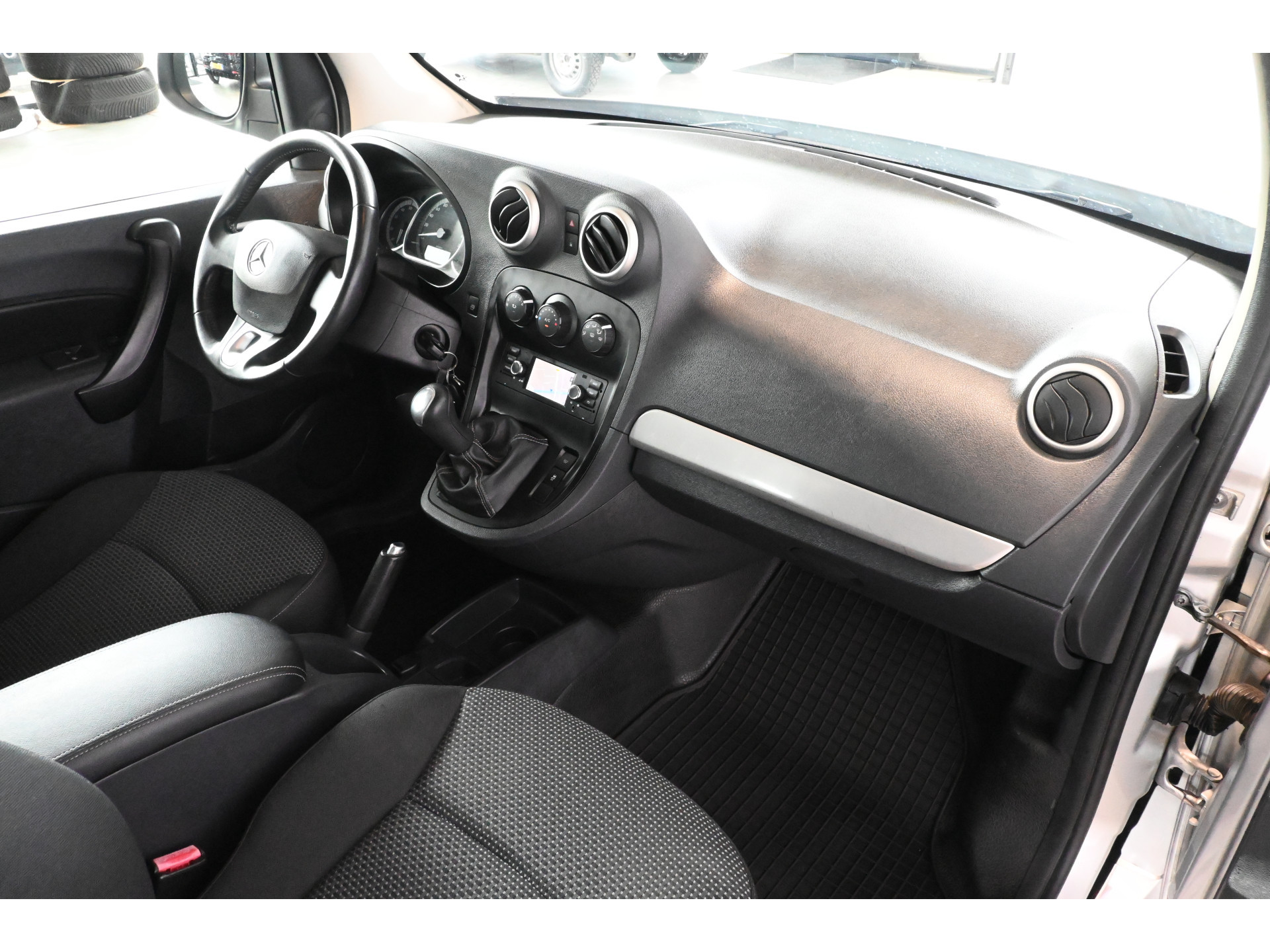 Mercedes-Benz Citan 108 CDI BlueEFFICIENCY Airco Navigatie Trekhaak Rijklaarprijs! Inruil Mogelijk!
