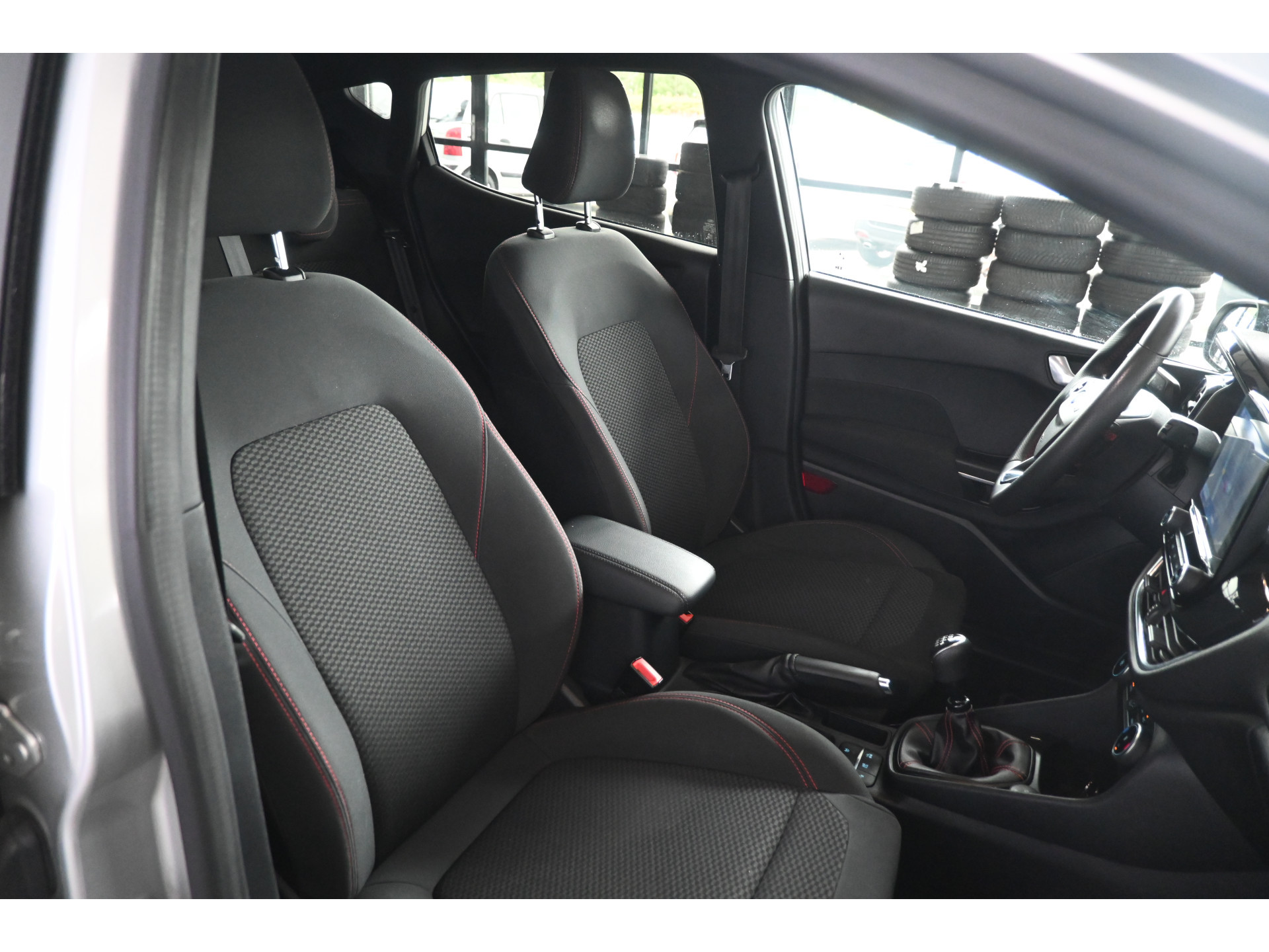 Ford Fiesta 1.0 EcoBoost Hybrid ST-Line Adaptieve Cruise Clima Camera Lane Assist Led Inruil Mogelijk!