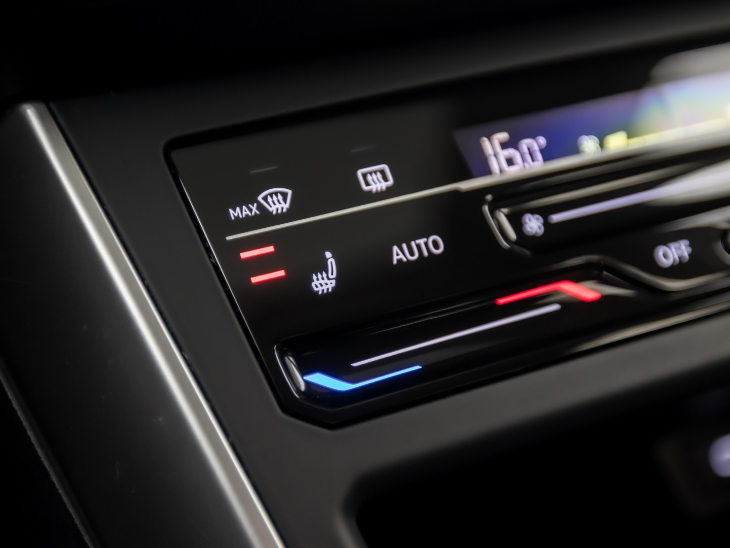 Volkswagen Taigo 1.0 TSI Sport (PANORAMADAK, 1e EIGENAAR, VIRTUAL COCKPIT, APPLE CARPLAY, GROOT NAVI, CLIMATE, STOELVERWARMING, SPORTSTOELEN, GETINT GLAS, IQ LIGHT, NIEUWSTAAT)