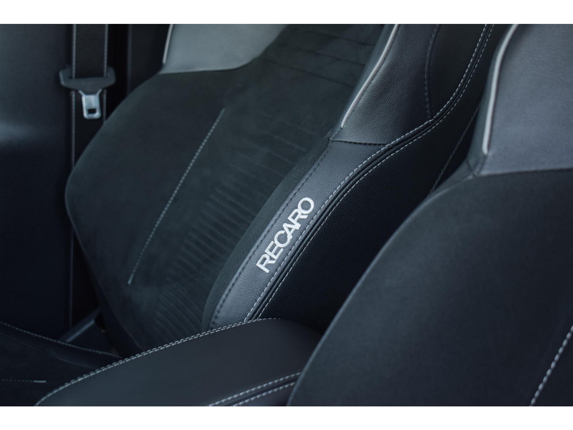 Ford Puma 1.5 EcoBoost ST-X | 170 PK | Pano | Sportstoelen | Stuur- en Stoelverwarming