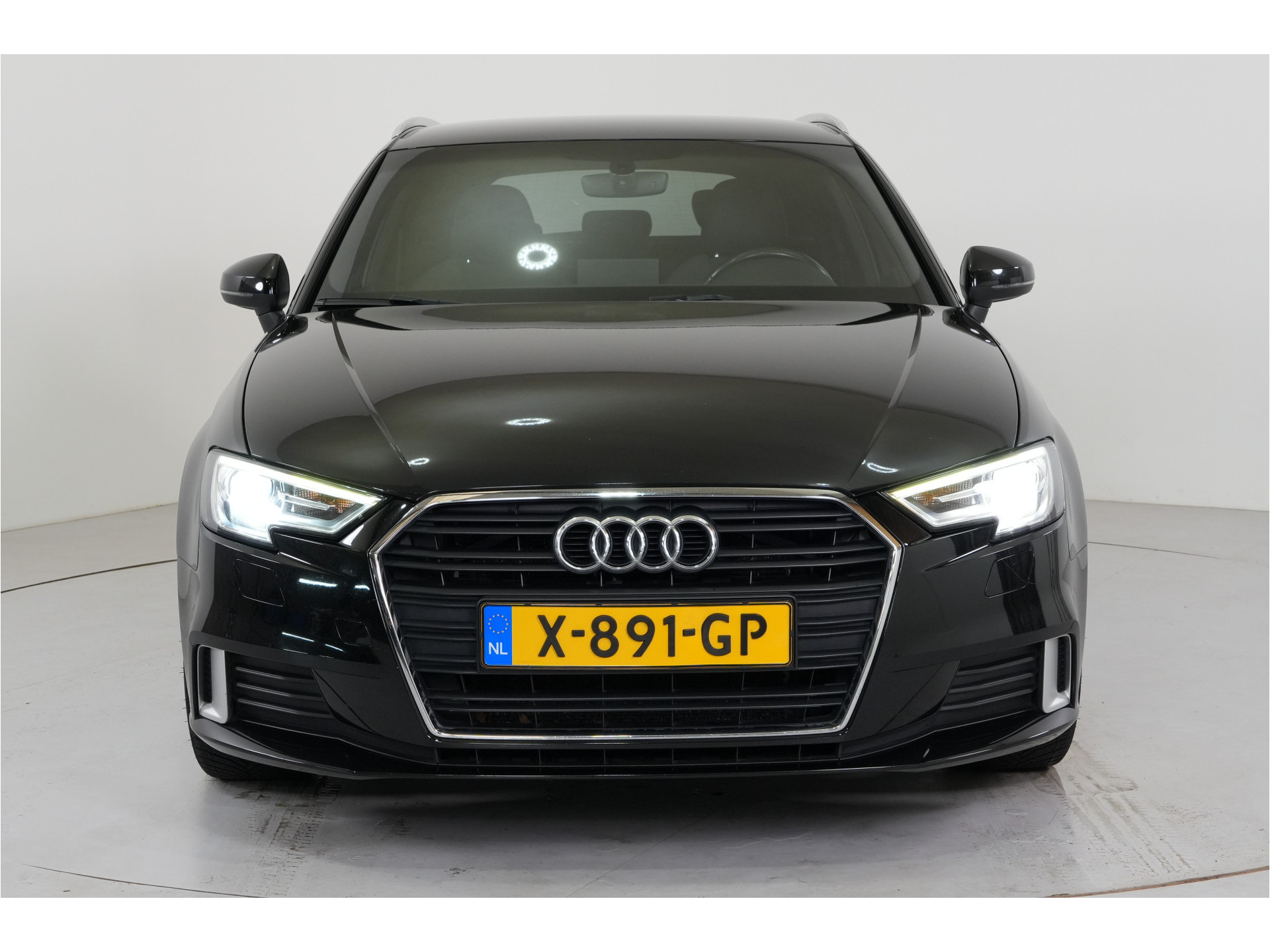 Audi A3 Sportback 35 TFSI CoD Design Pro Line Plus | Trekhaak | Stl. verw. | Climate | PDC | LED |