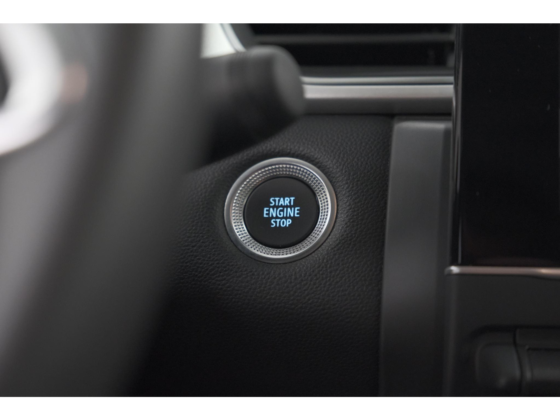 Renault Captur 1.6 E-Tech full hybrid 145 techno | Pack Full Screen | Camera | Navigatie | Parkeersensoren
