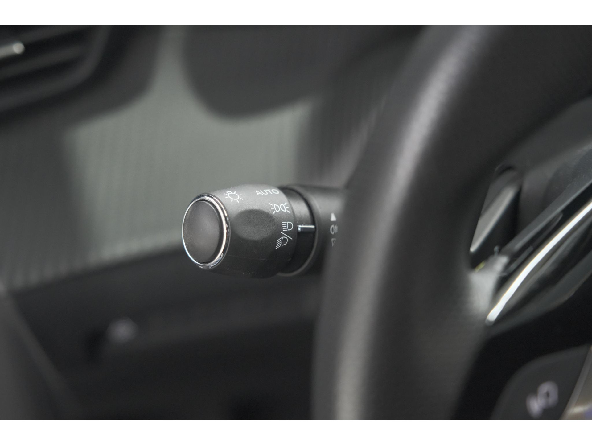 Peugeot 208 PureTech 131 EAT8 GT | Camera | Dodehoekdetectie | Navigatie | Carplay