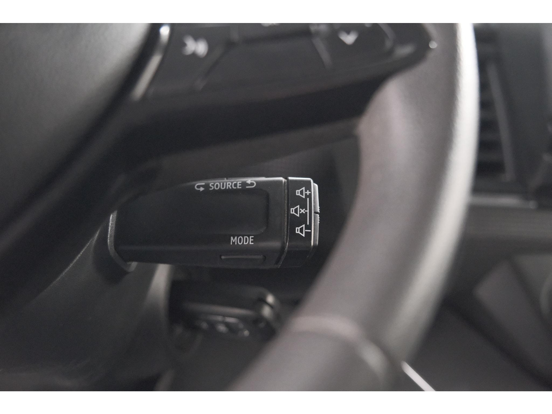 Nissan Primastar 2.0 dCi L2H1 Acenta | METEEN KLAAR VOOR ELKE KLUS! | Trekhaak | Camera | Vloerplaat