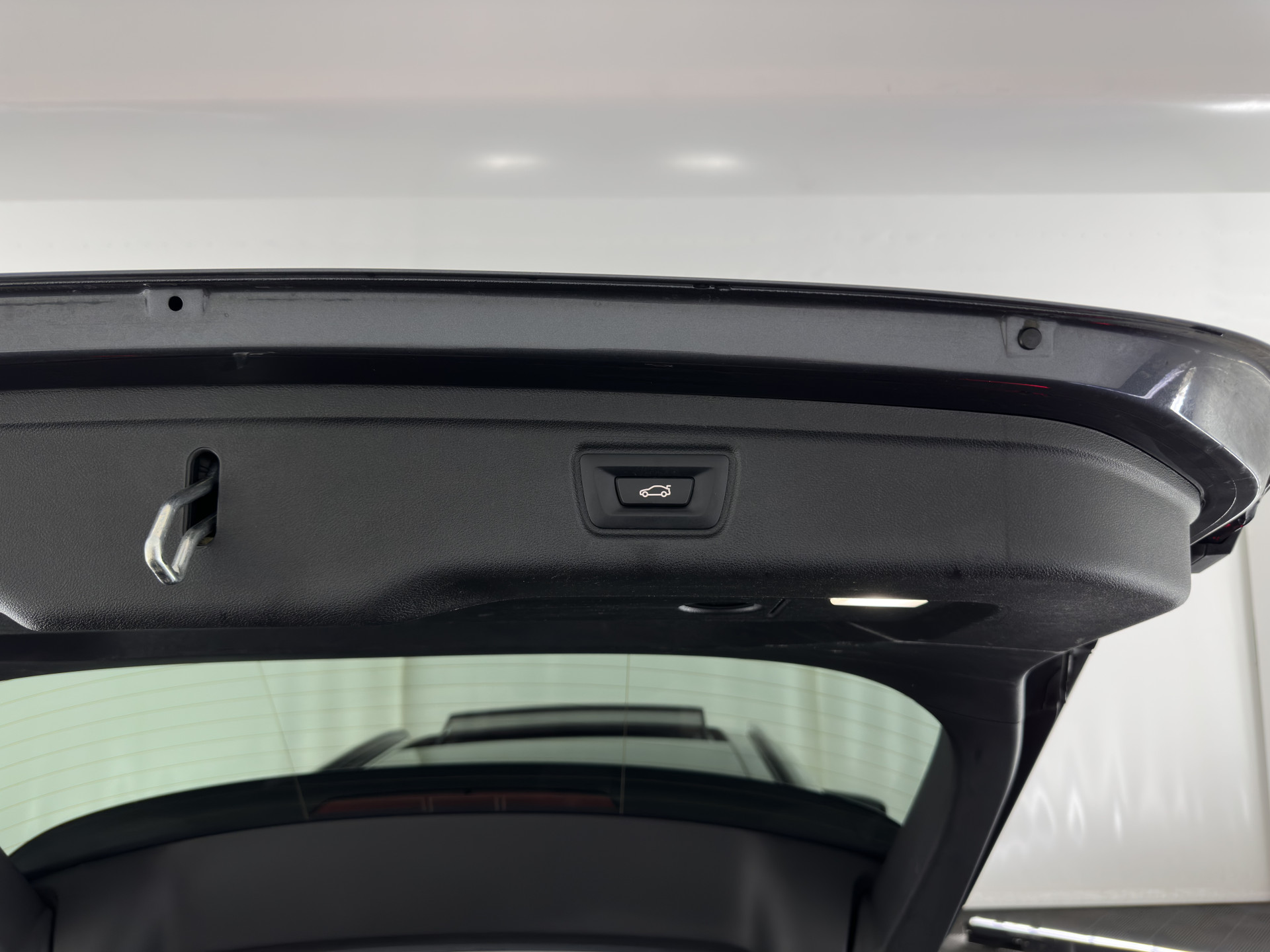 BMW 3-serie Touring 320e M-Sportpack Business Edition Plus (Plug-In) (INCL-BTW) *PANO | LASER-LED | LEATHER | HEATED-SPORTSEATS | HARMAN/KARDON | VIRTUAL-COCKPIT | AMBIENT-LIGHT | NAVI-FULLMAP | DAB+ | 18''ALU*