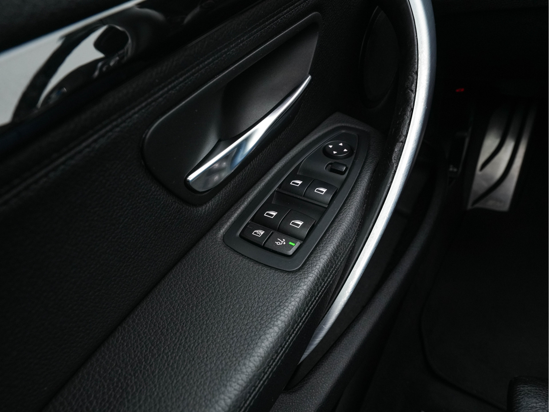 BMW 3-serie Gran Turismo 320i M-Sportpack High Executive Aut. *PANO | XENON | LEATHER | HEATED-SPORTSEATS | SHIFT-PADDLES | PRIVACY-GLASS | NAVI-FULLMAP | ECC | PDC | CRUISE | 19''ALU*