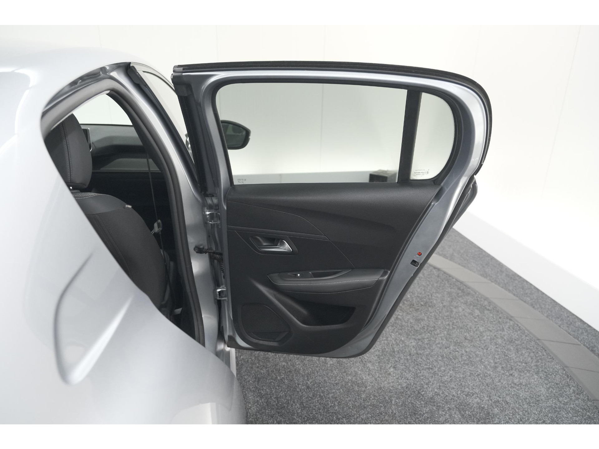 Peugeot 208 PureTech 100 Allure | 360 Camera | Adaptieve Cruise Control | Dodehoekdetectie