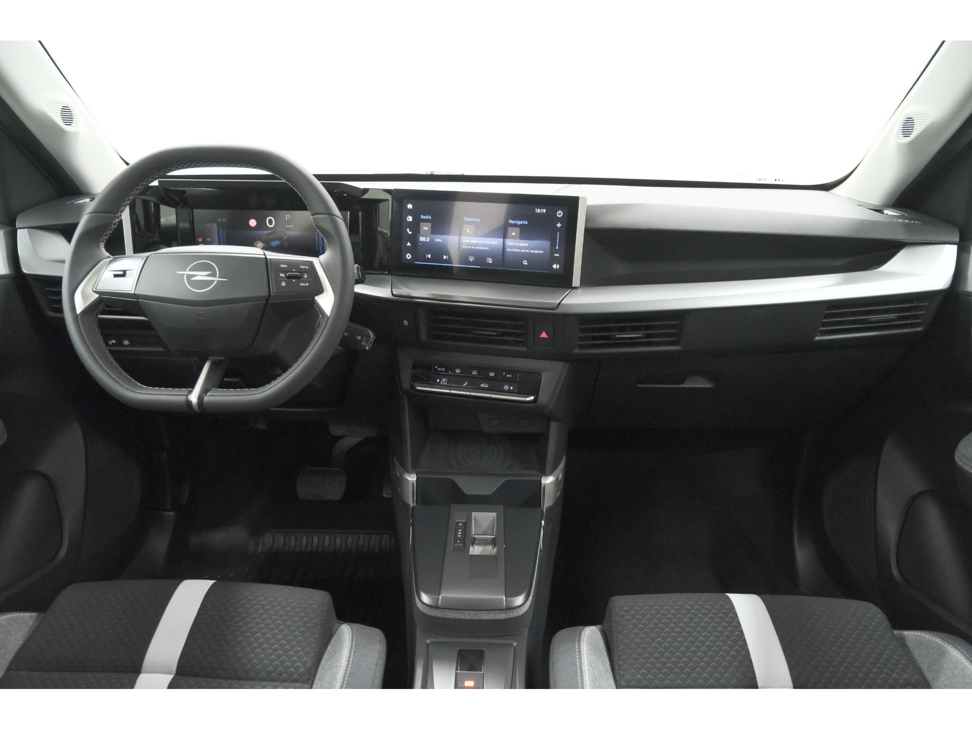Opel Frontera 1.2 Turbo Hybrid 145 GS | 7 Zitplaatsen | Camera | Dodehoekdetectie | Navigatie