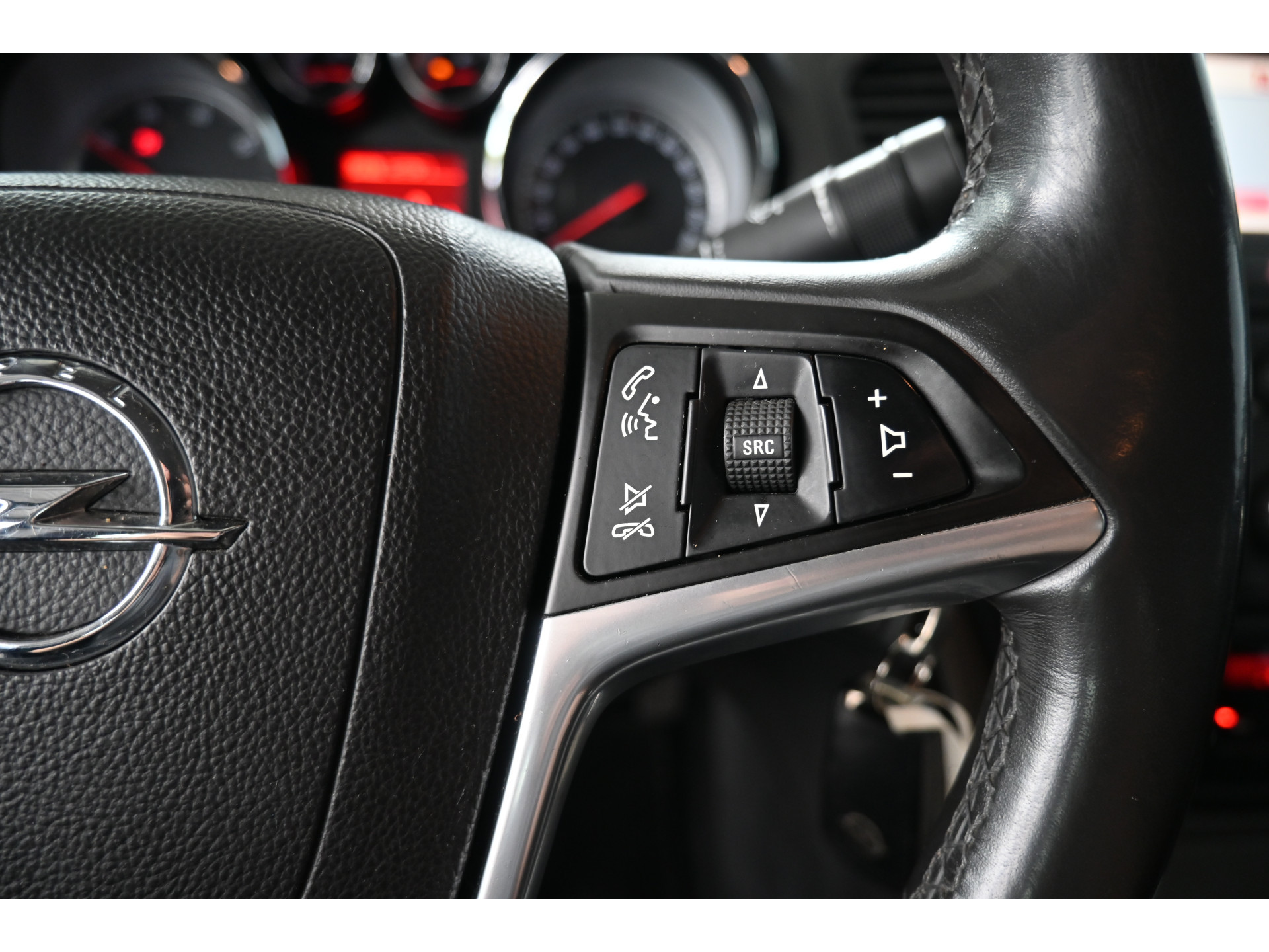 Opel Insignia 2.0 CDTI EcoFLEX Edition Airco Cruise control Trekhaak Navigatie All in Prijs Inruil Mogelijk!