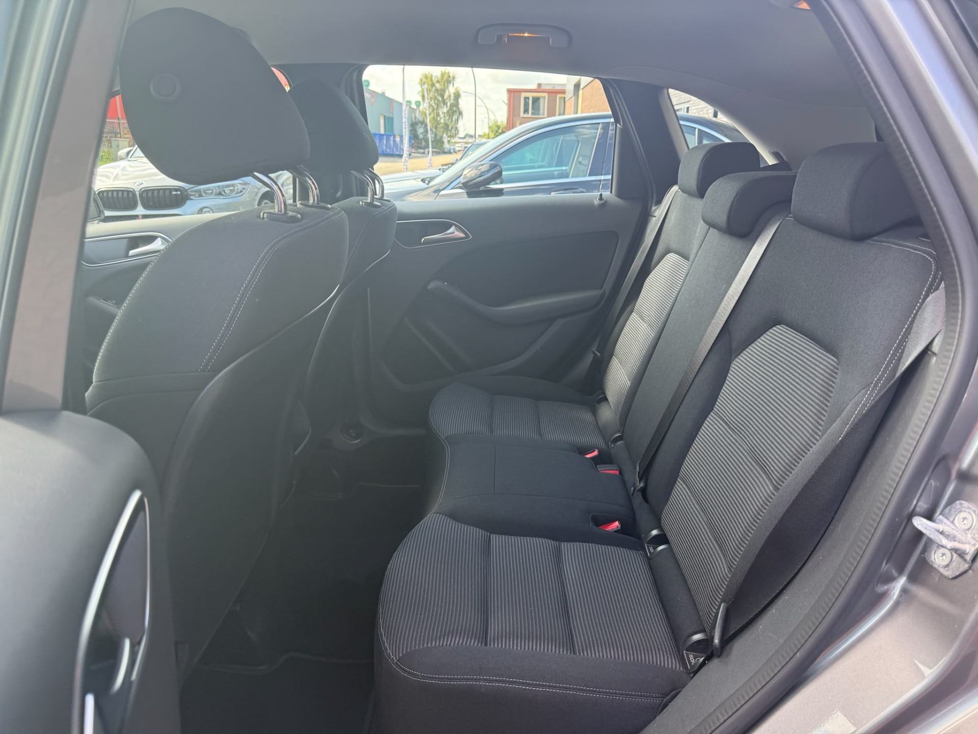 Mercedes-Benz B-klasse 180 Ambition | 1E EIGENAAR | 3/6/12MND GARANTIE | NAVI | LED | AICRO | CRUISE | TREKHAAK |