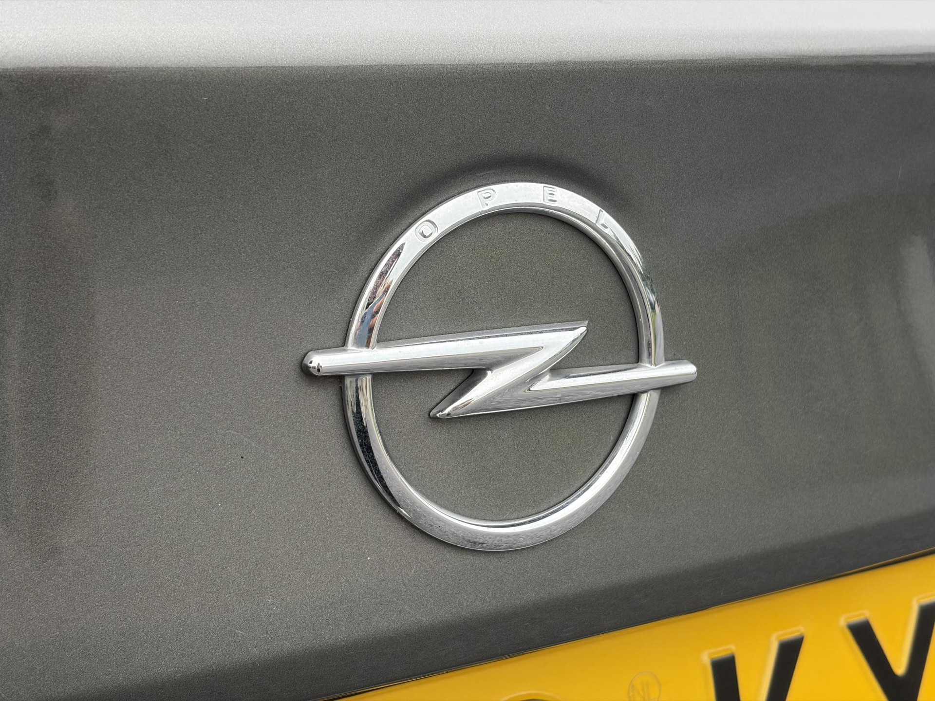 Opel Astra Sports Tourer 1.2 Elegance ✓131pk✓2e Eigenaar✓Camera✓Carplay✓6 Bak✓Stoelverw✓Stuurverw✓Pdc V+A✓Recent beurt gehad✓Clima✓Cruise✓Halfleder✓Keyless✓N.A.P✓Lm velgen✓Rijstrooksensor✓Apk tot 09-2028