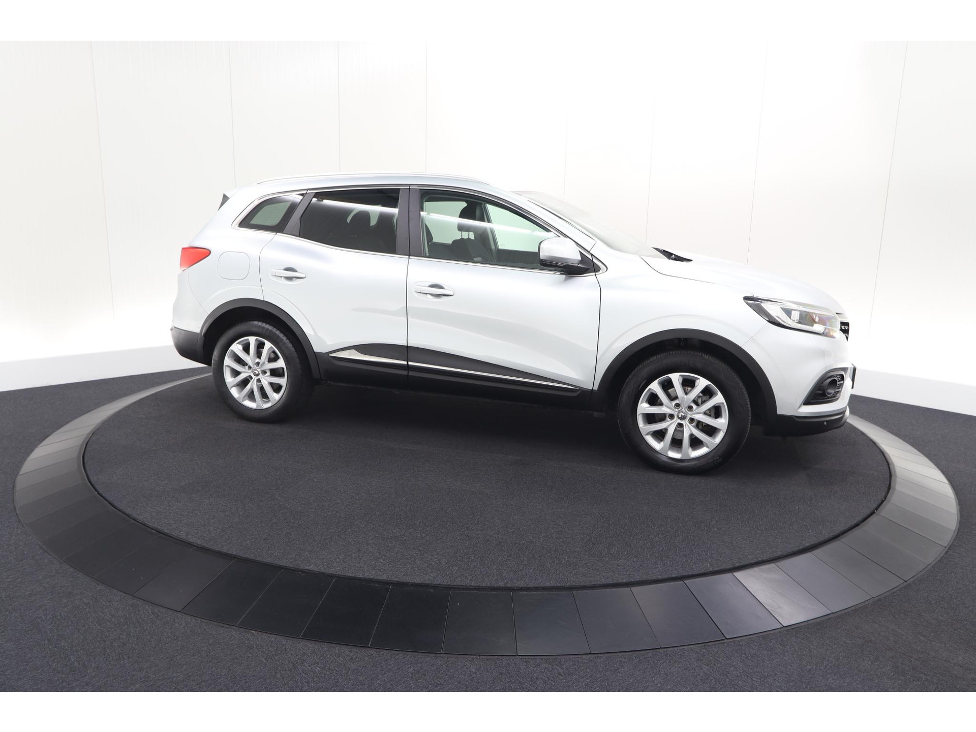 Renault Kadjar 1.3 TCe 140 Zen | Trekhaak | Apple Carplay | Navigatie | Parkeersensoren voor + Achter