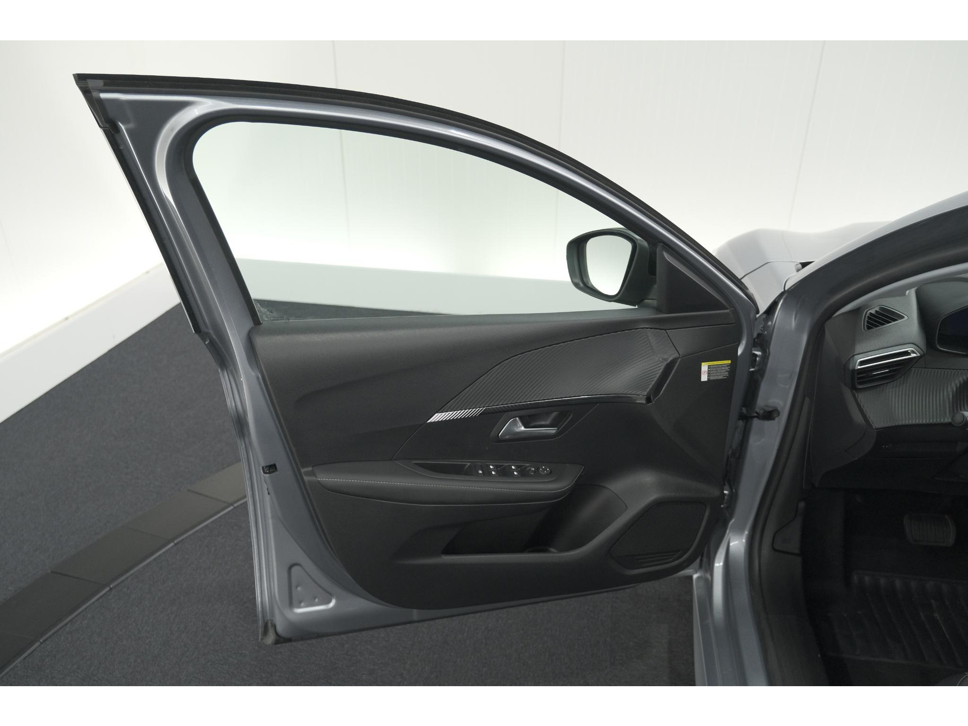 Peugeot 208 1.2 Hybrid 110 e-DSC6 Allure | IJSKOUDE Climate Control | Apple Carplay | Parkeersensoren
