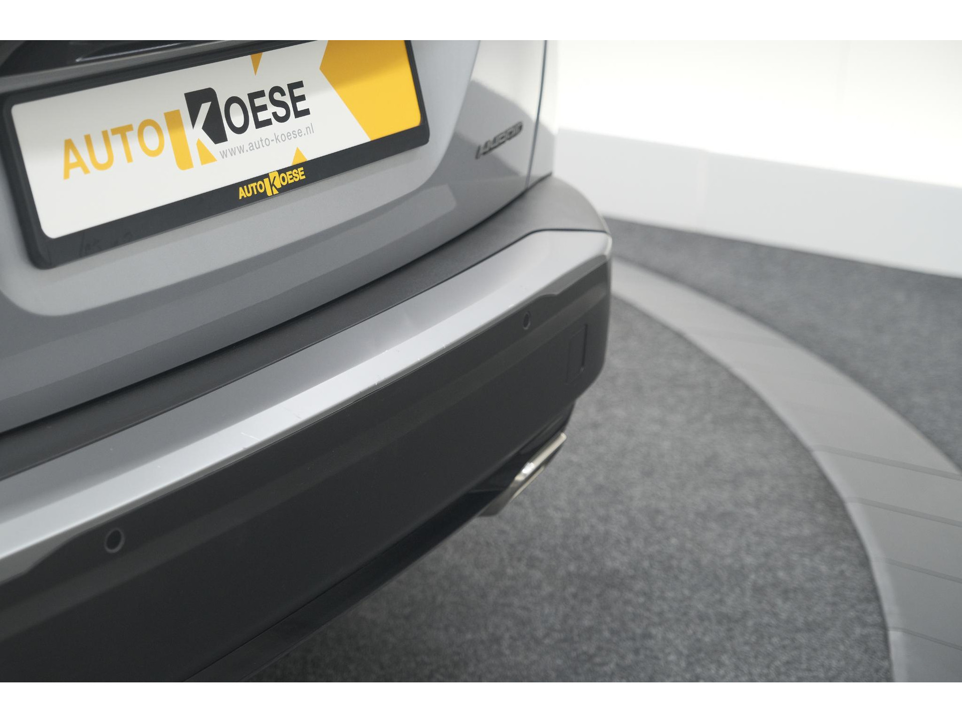 Peugeot 2008 Hybrid 136 e-DCS6 Allure | 360 Camera | Adaptieve Cruise Control | Dodehoekdetectie | Navigatie