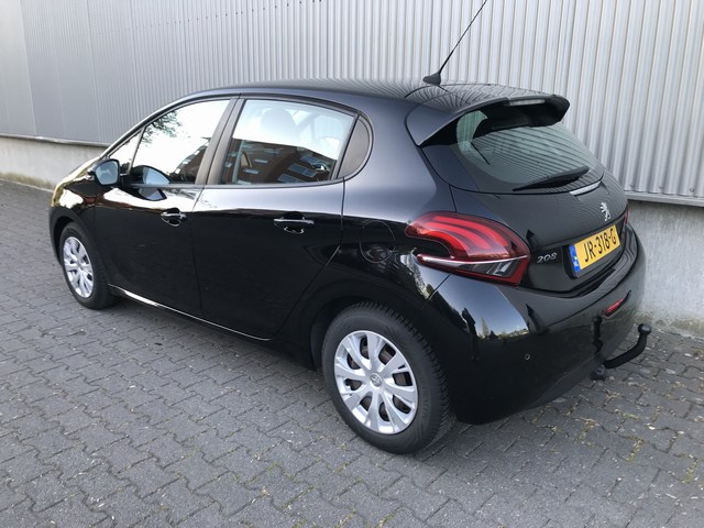 Peugeot 208 1.2 Automaat - V E R K O C H T