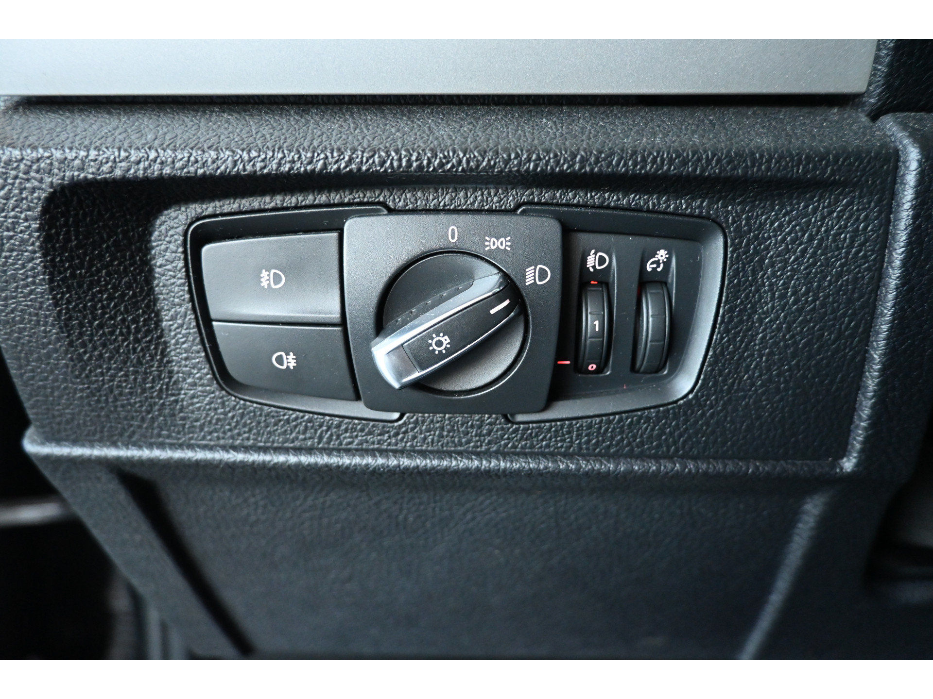 BMW 1-serie 116i Business+ Clima Cruise control Navigatie Xenon Stoelverwarming Inruil Mogelijk!