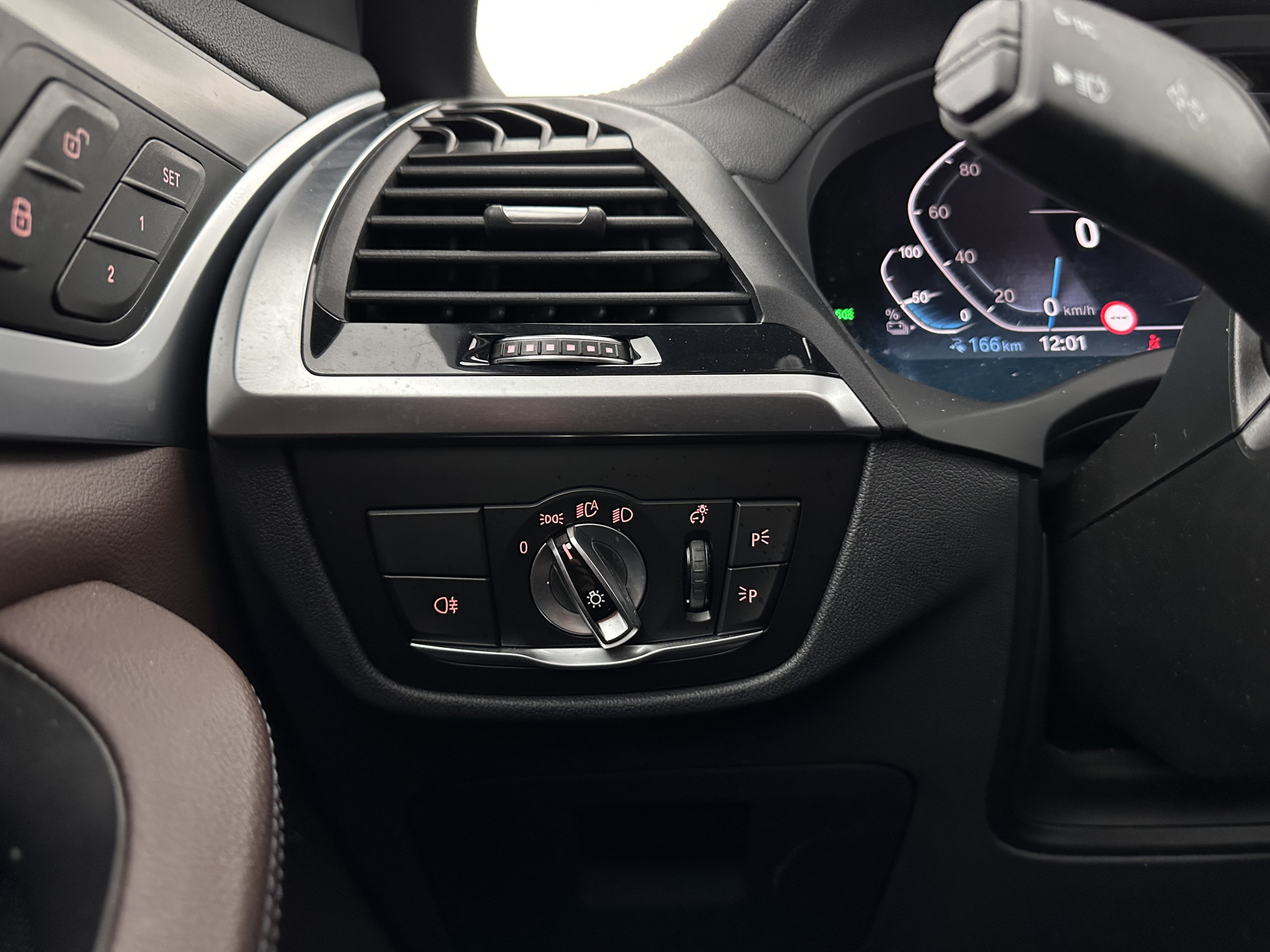 BMW iX3 High Executive 80 kWh [ 3-Fase ] (INCL-BTW) Aut. *PANO | LEATHER | HARMAN/KARDON | FULL-LED | BLINDSPOT | MEMORY-PACK | DIGI-COCKPIT | HEATED-SPORTSEATS | KEYLESS | TOPVIEW | DAB+ | NAVI-FULLMAP | HEAD-UP | PRIVACY-GLASS | 2